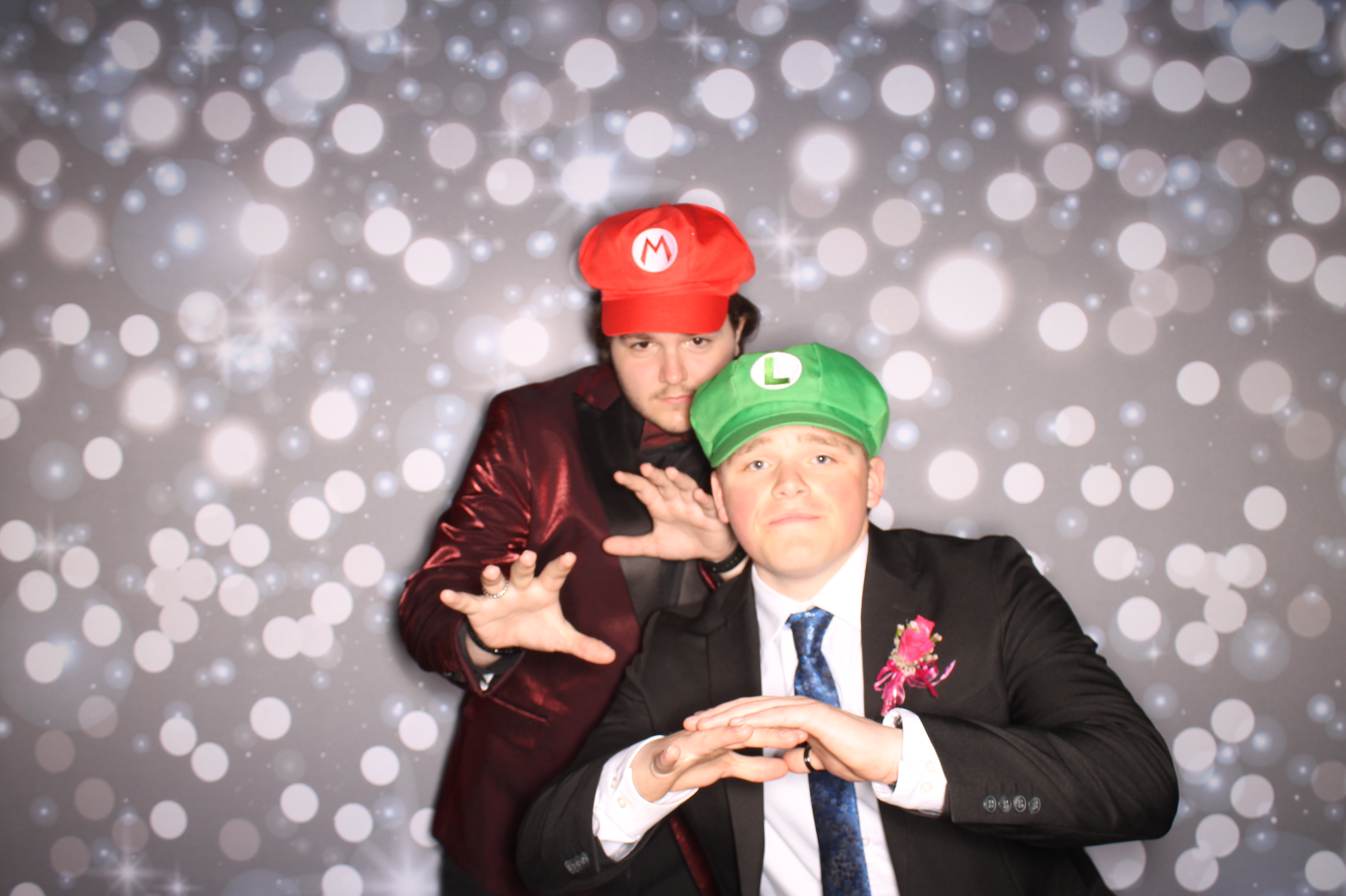 Covington Catholic Prom | View more photos from the event at gallery.photoboothcincy.com/u/PhotoBoothCincy/Covington-Catholic-Prom-1