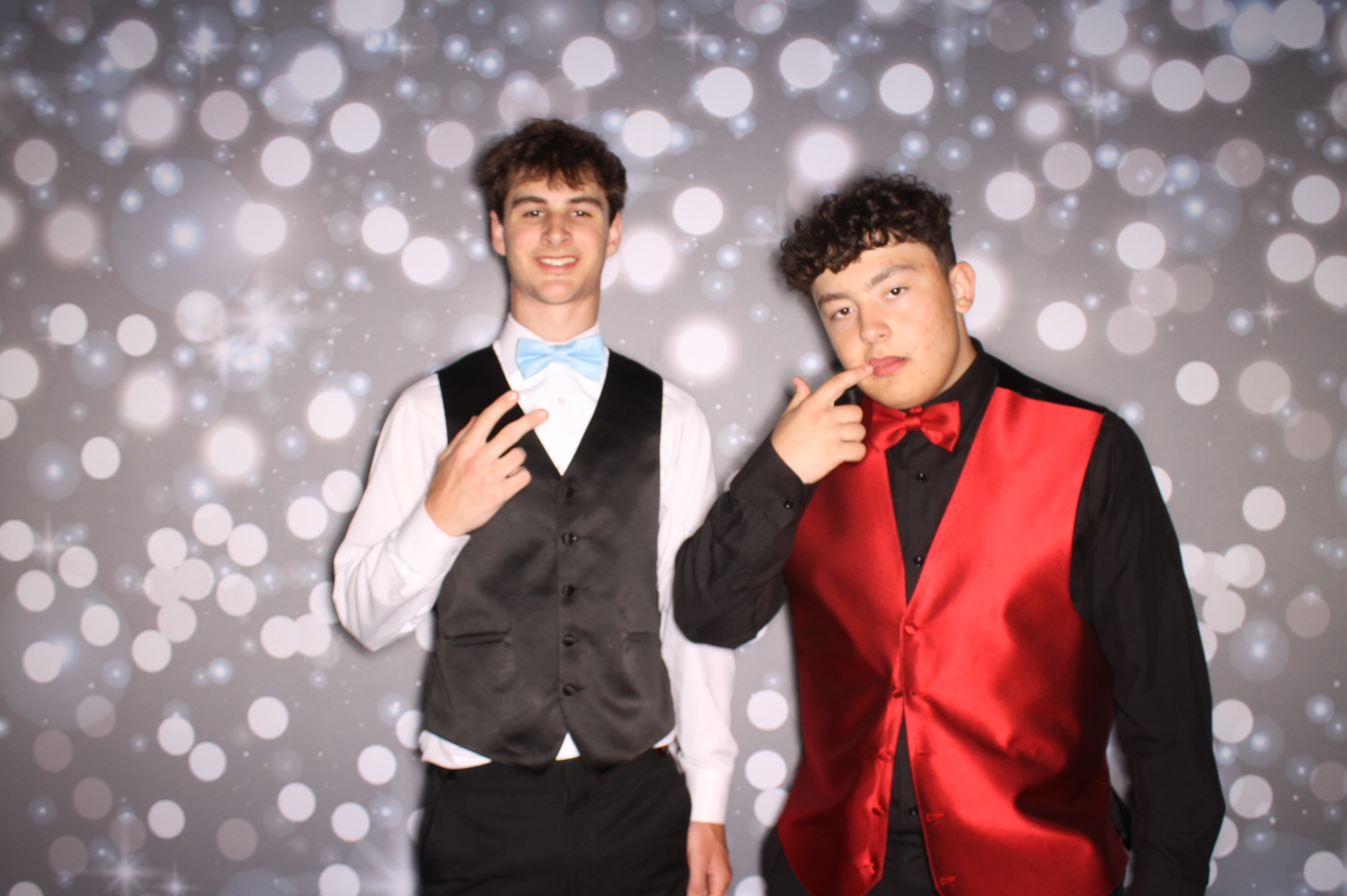 Covington Catholic Prom | View more photos from the event at gallery.photoboothcincy.com/u/PhotoBoothCincy/Covington-Catholic-Prom-1