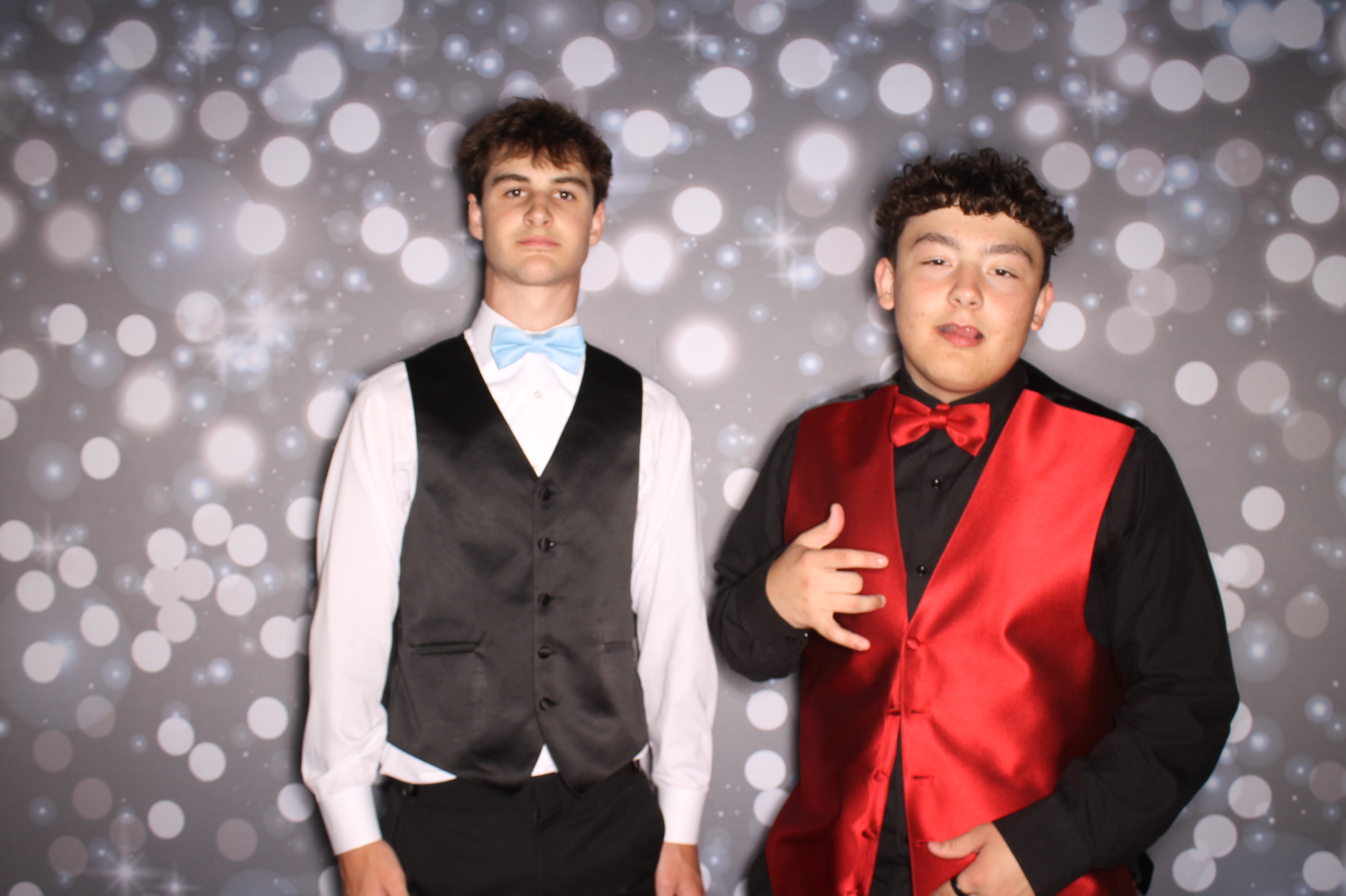 Covington Catholic Prom | View more photos from the event at gallery.photoboothcincy.com/u/PhotoBoothCincy/Covington-Catholic-Prom-1