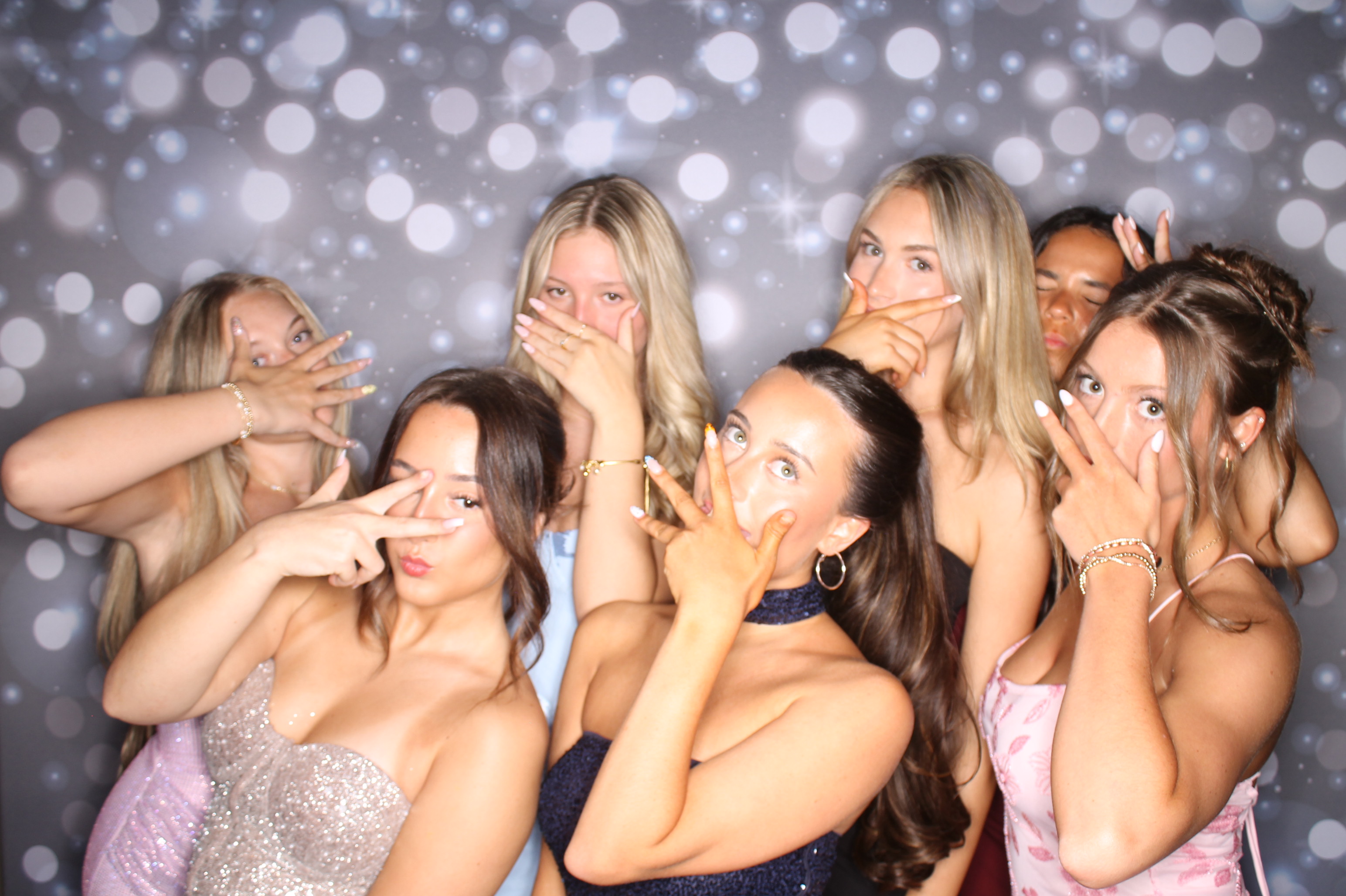 Covington Catholic Prom | View more photos from the event at gallery.photoboothcincy.com/u/PhotoBoothCincy/Covington-Catholic-Prom-1