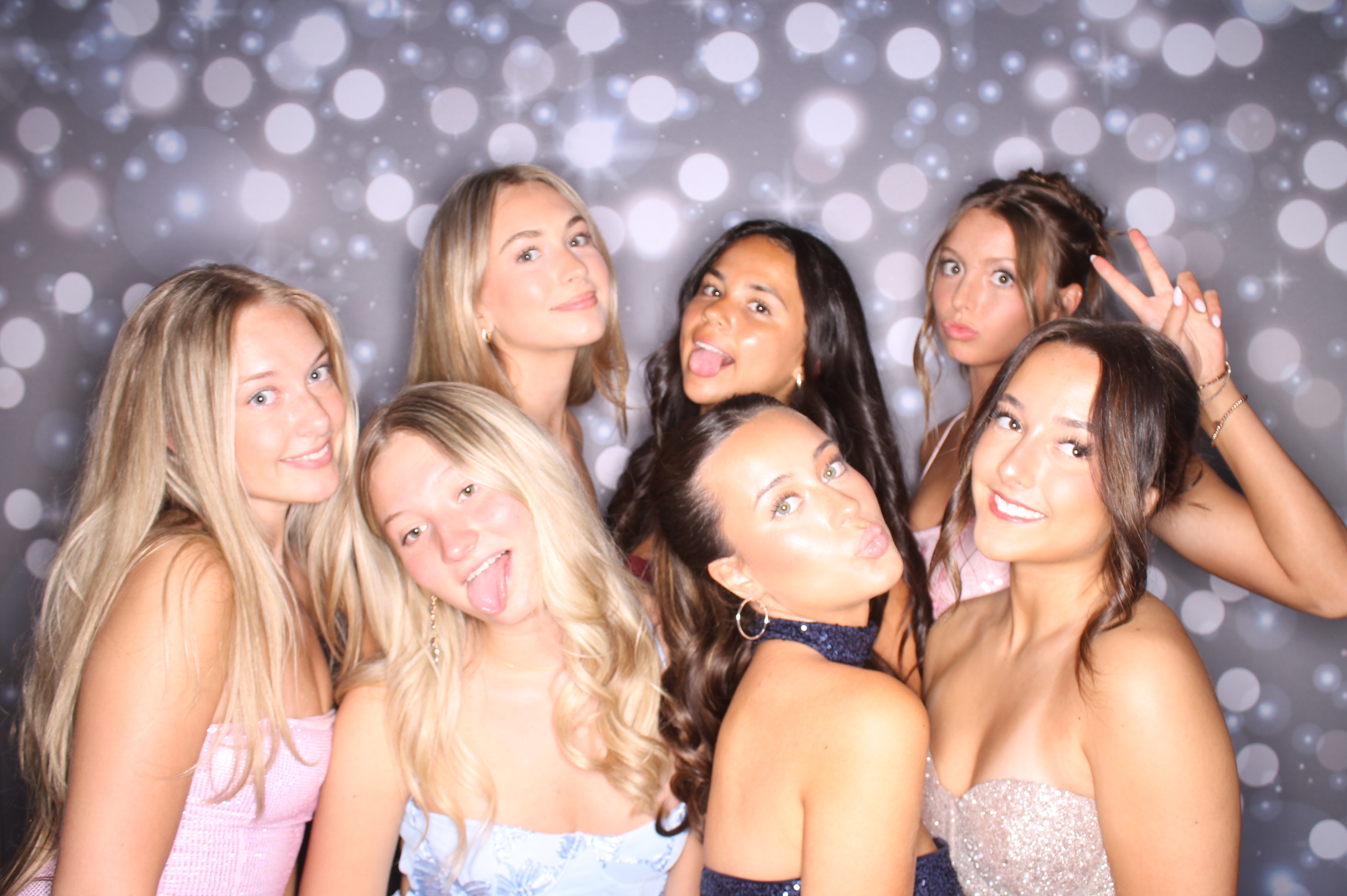 Covington Catholic Prom | View more photos from the event at gallery.photoboothcincy.com/u/PhotoBoothCincy/Covington-Catholic-Prom-1