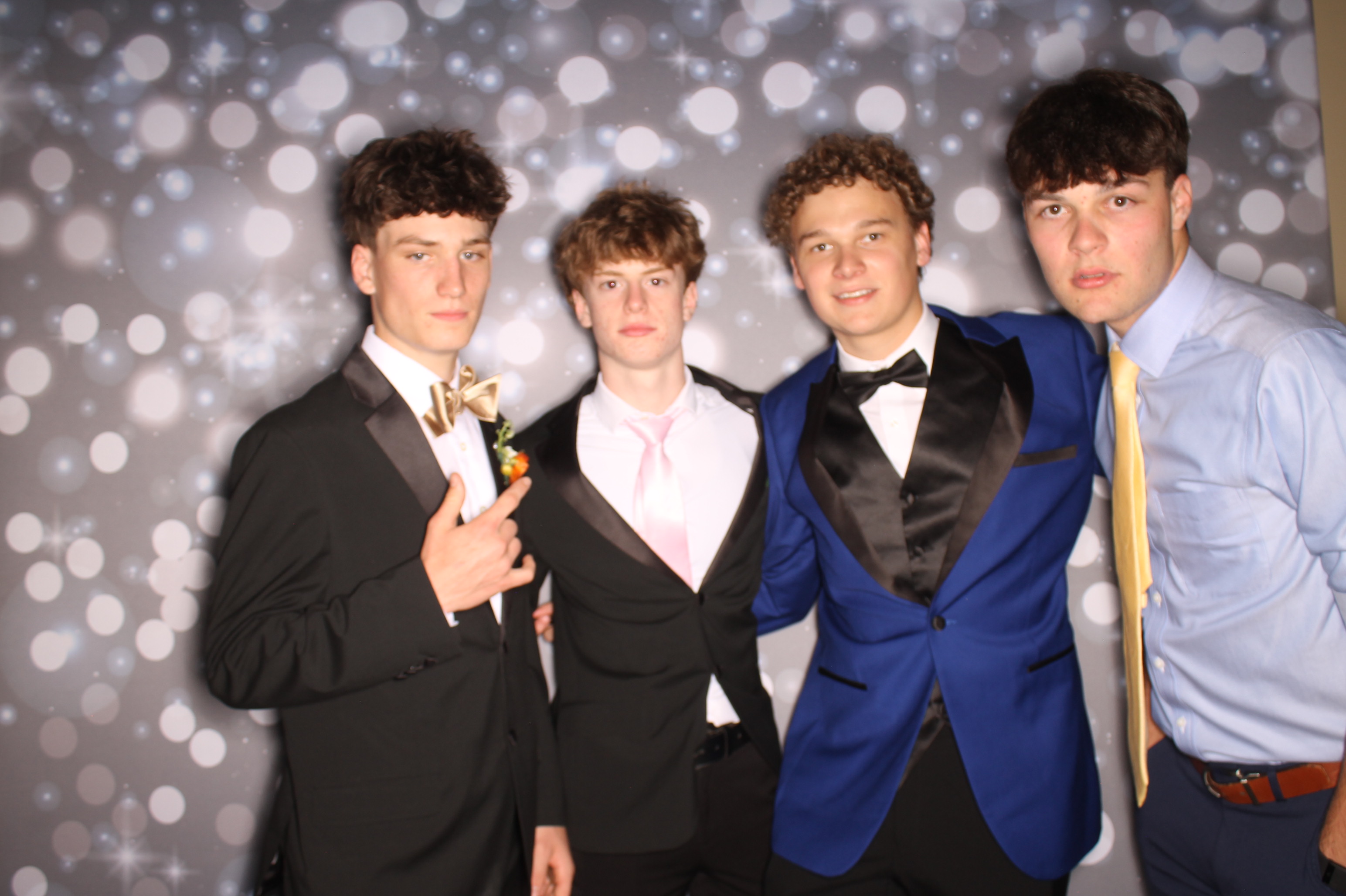 Covington Catholic Prom | View more photos from the event at gallery.photoboothcincy.com/u/PhotoBoothCincy/Covington-Catholic-Prom-1