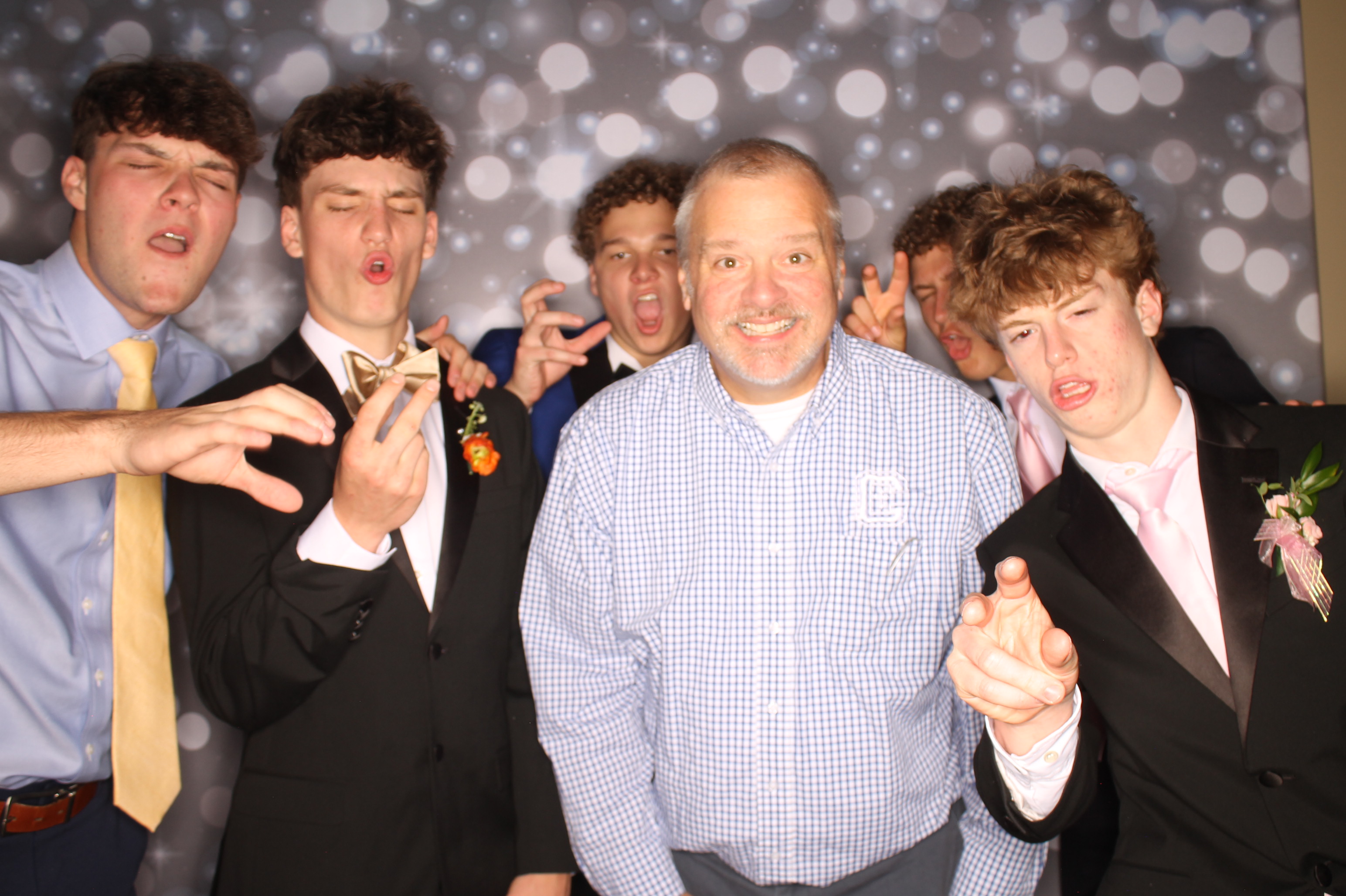 Covington Catholic Prom | View more photos from the event at gallery.photoboothcincy.com/u/PhotoBoothCincy/Covington-Catholic-Prom-1