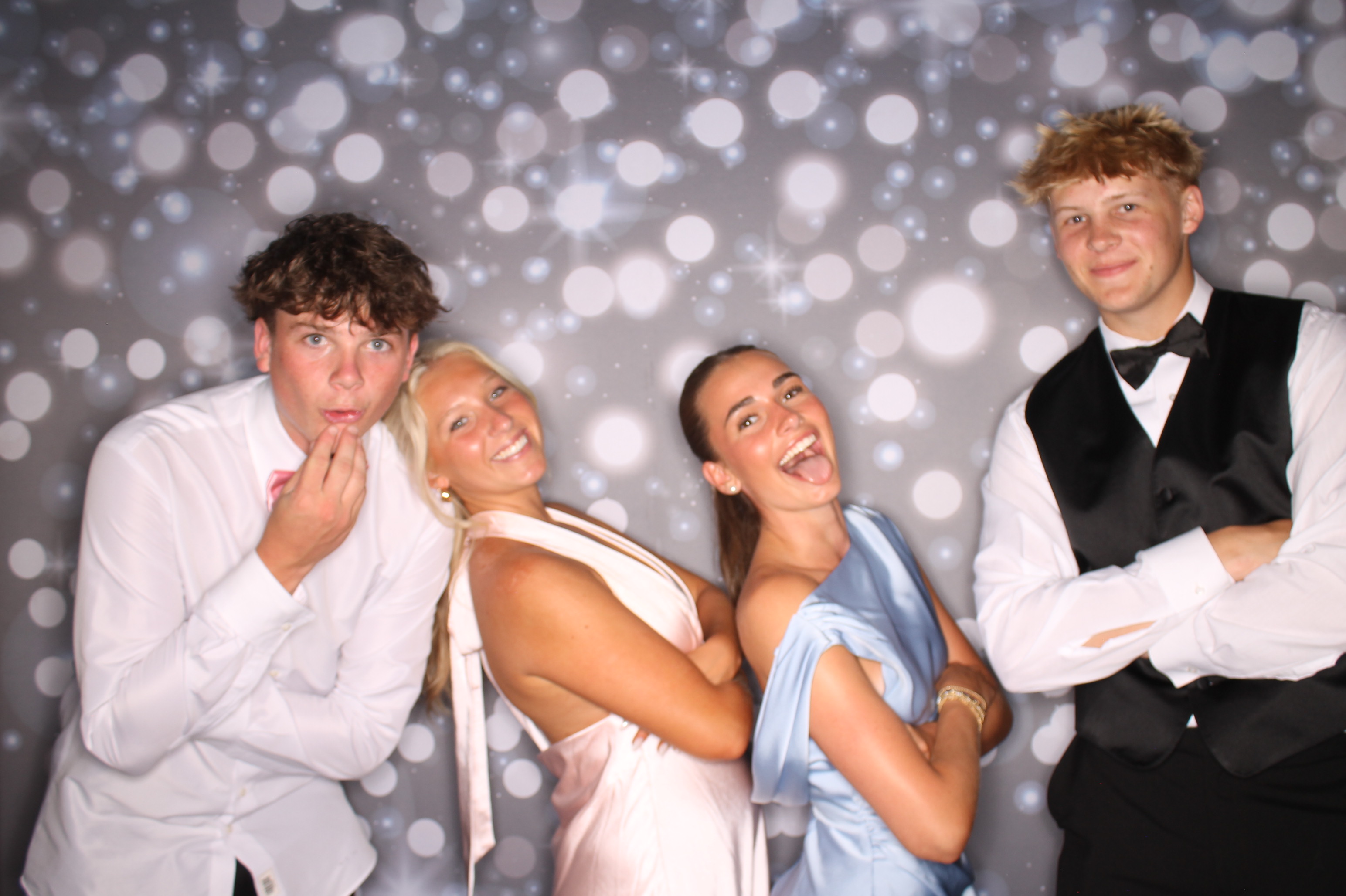 Covington Catholic Prom | View more photos from the event at gallery.photoboothcincy.com/u/PhotoBoothCincy/Covington-Catholic-Prom-1