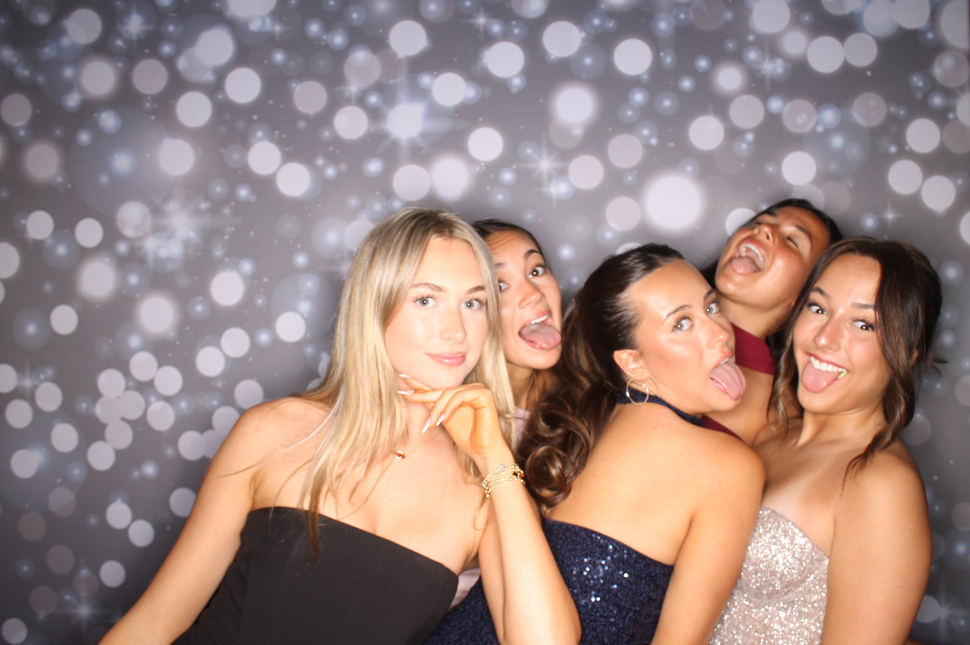 Covington Catholic Prom | View more photos from the event at gallery.photoboothcincy.com/u/PhotoBoothCincy/Covington-Catholic-Prom-1