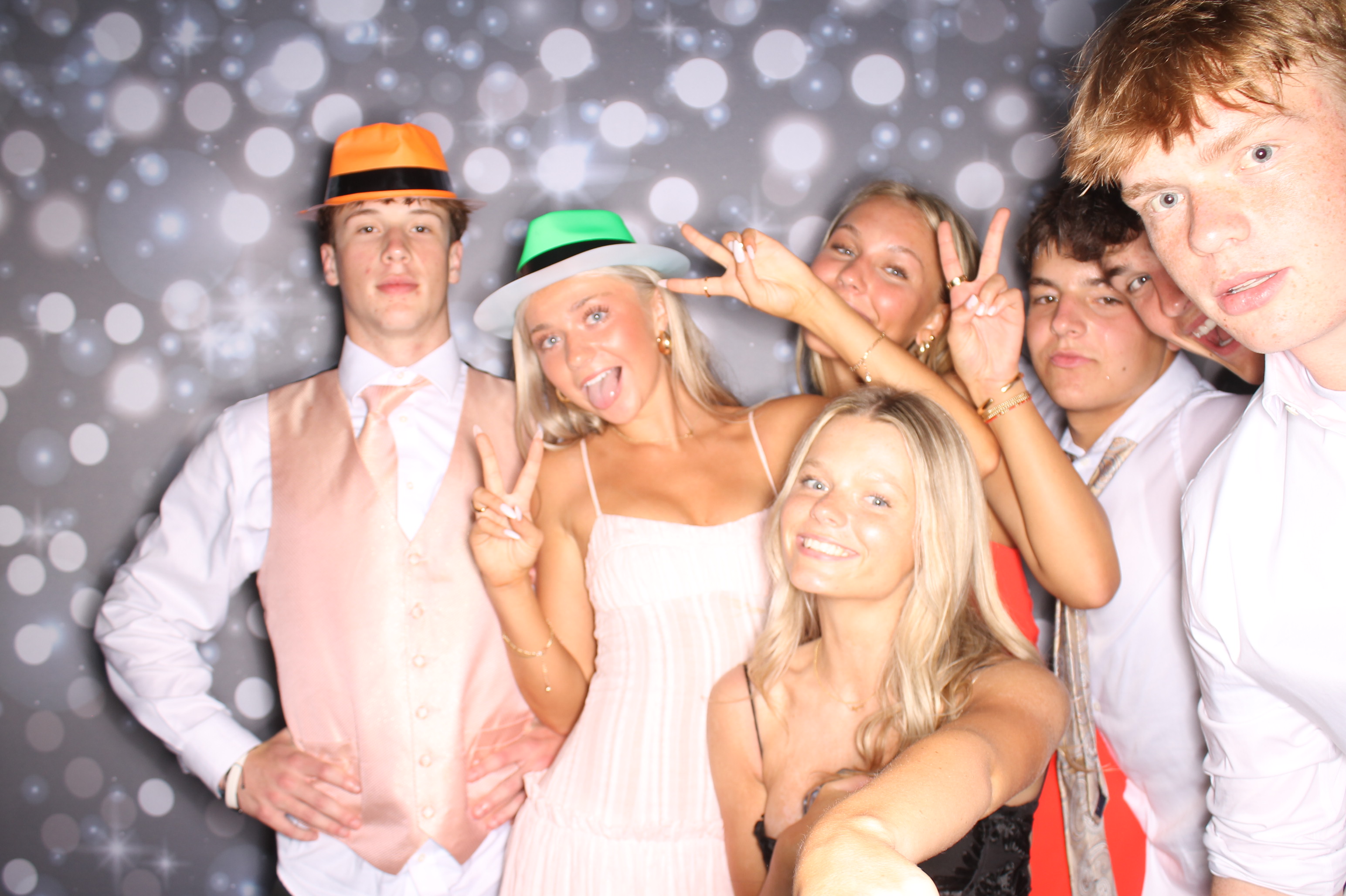 Covington Catholic Prom | View more photos from the event at gallery.photoboothcincy.com/u/PhotoBoothCincy/Covington-Catholic-Prom-1