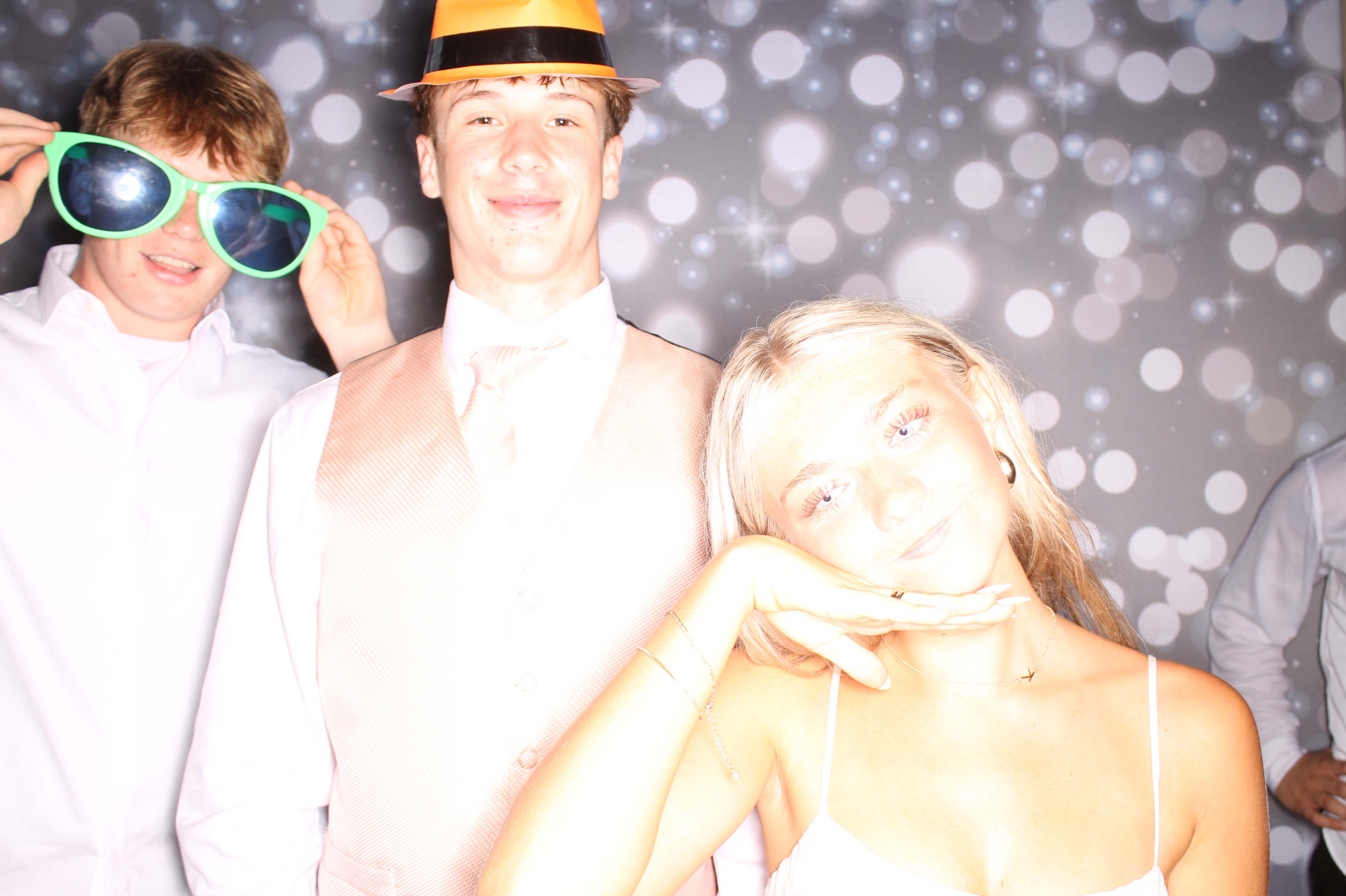 Covington Catholic Prom | View more photos from the event at gallery.photoboothcincy.com/u/PhotoBoothCincy/Covington-Catholic-Prom-1