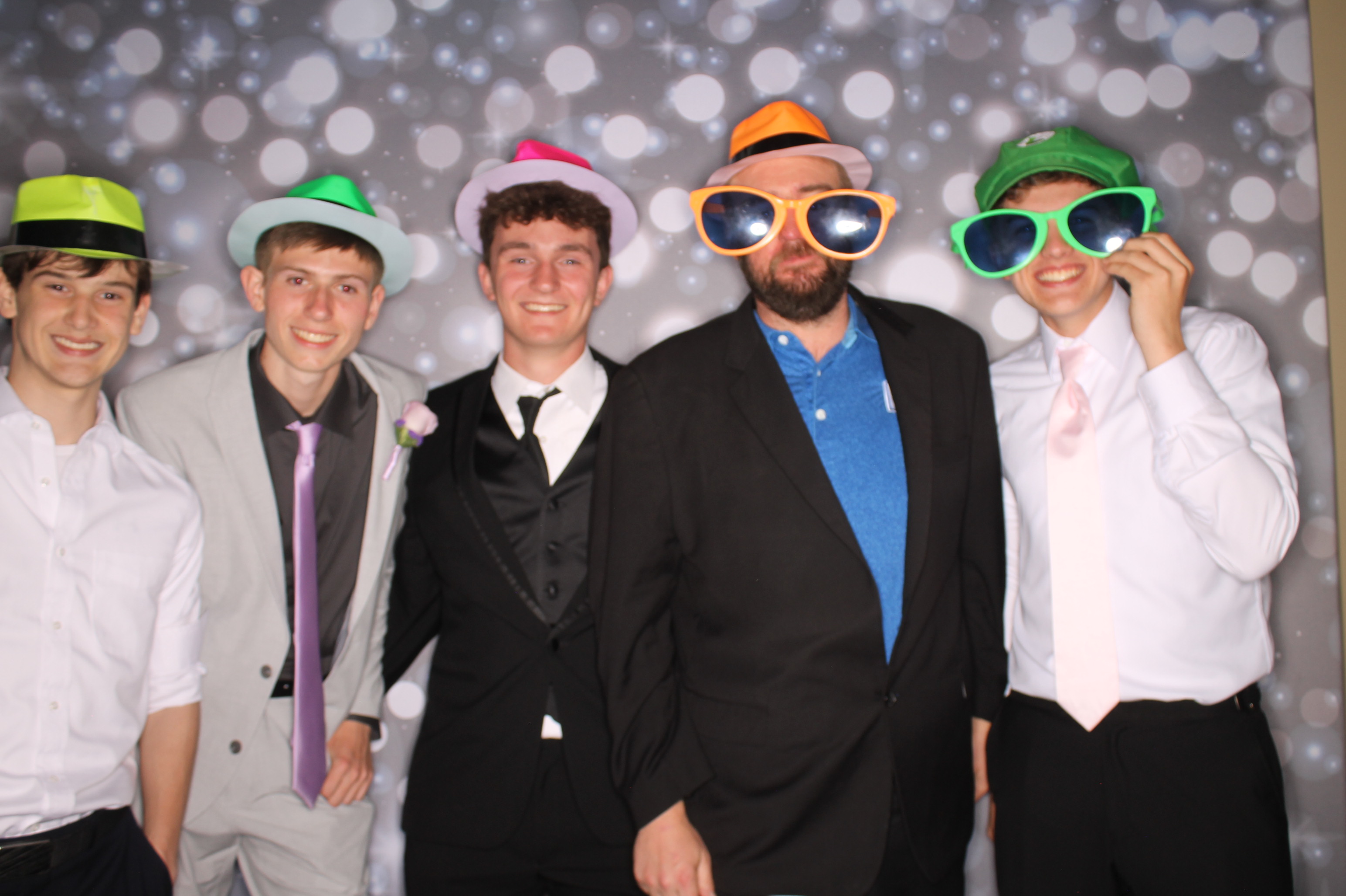 Covington Catholic Prom | View more photos from the event at gallery.photoboothcincy.com/u/PhotoBoothCincy/Covington-Catholic-Prom-1