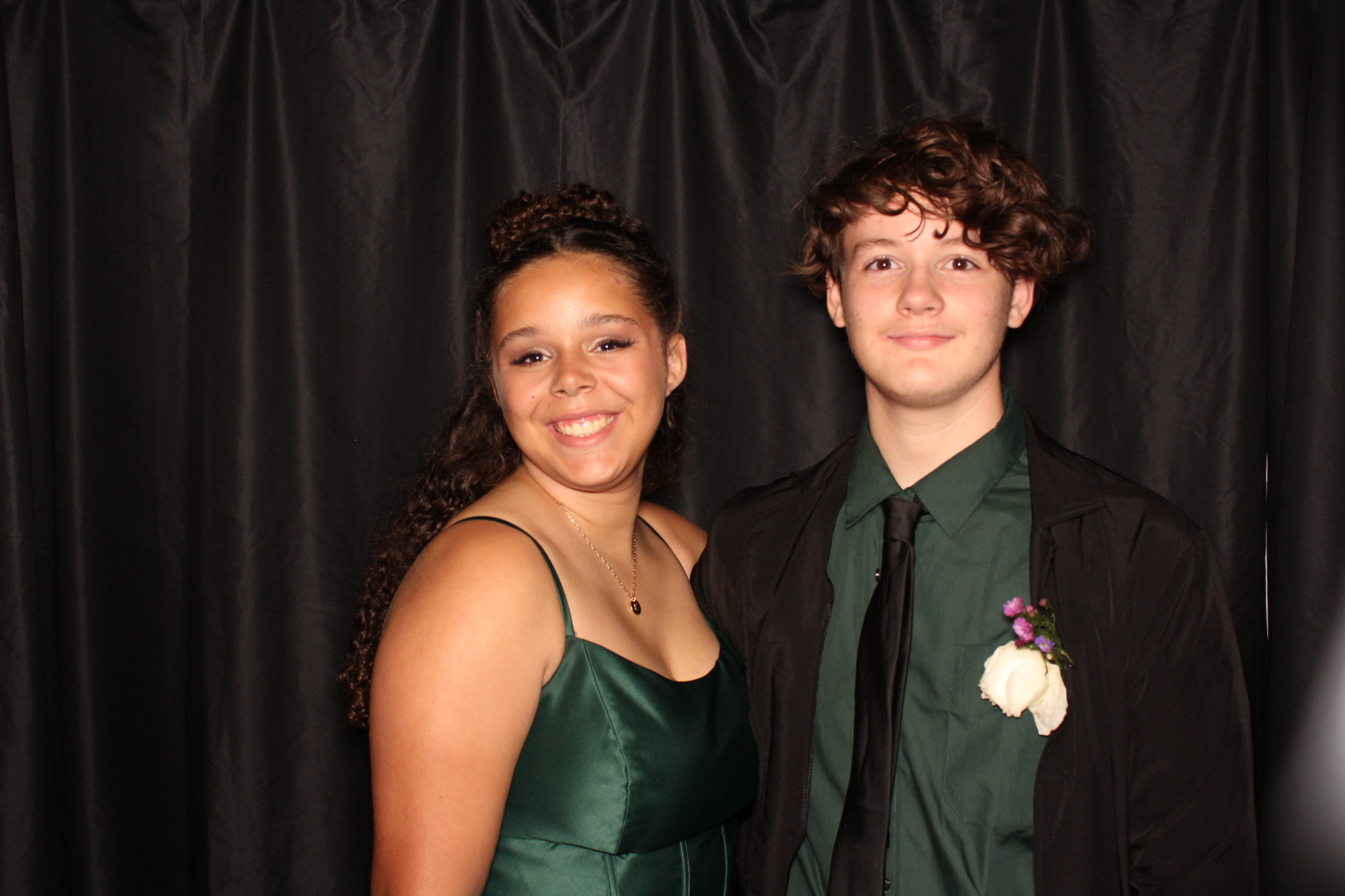 DPHS Homecoming | View more photos from the event at gallery.photoboothcincy.com/u/PhotoBoothCincy/DPHS-Homecoming
