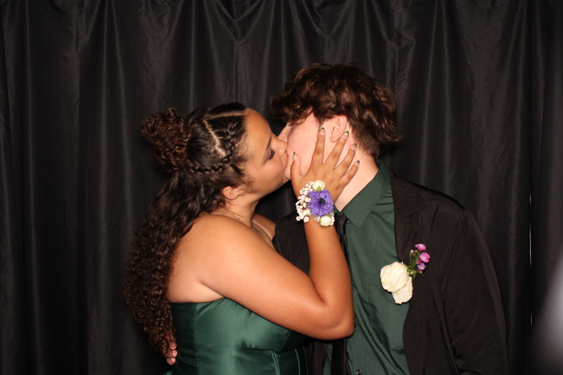 DPHS Homecoming | View more photos from the event at gallery.photoboothcincy.com/u/PhotoBoothCincy/DPHS-Homecoming