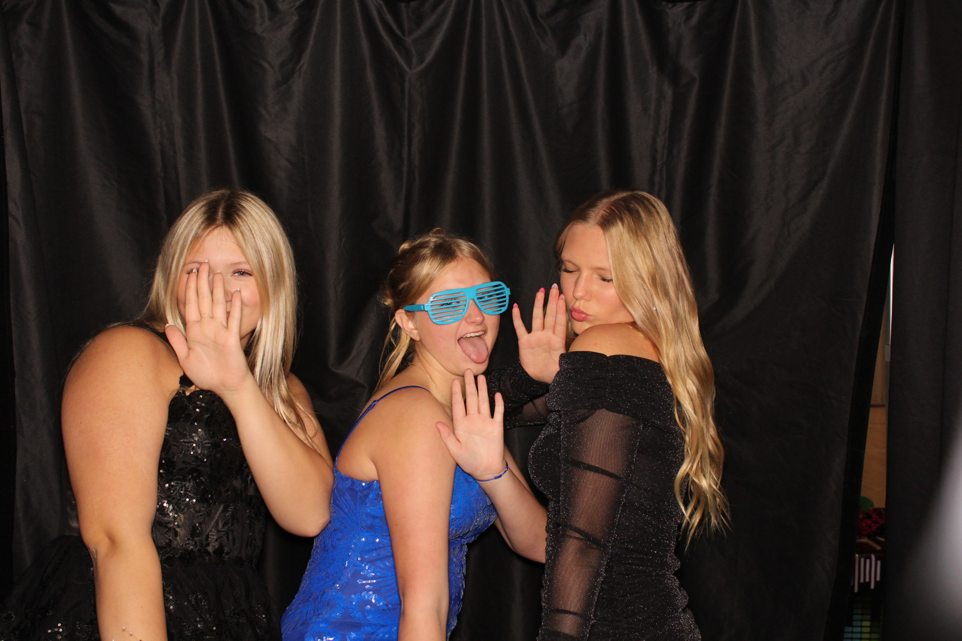 DPHS Homecoming | View more photos from the event at gallery.photoboothcincy.com/u/PhotoBoothCincy/DPHS-Homecoming
