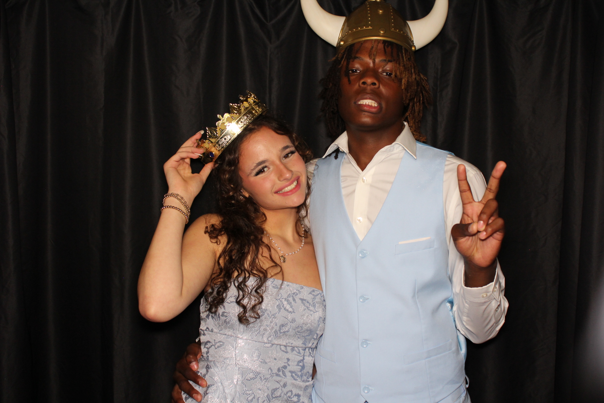 DPHS Homecoming | View more photos from the event at gallery.photoboothcincy.com/u/PhotoBoothCincy/DPHS-Homecoming