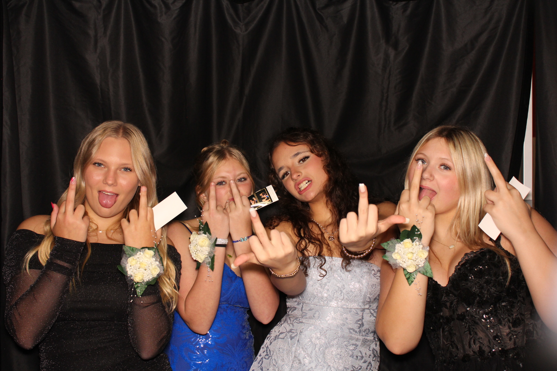 DPHS Homecoming | View more photos from the event at gallery.photoboothcincy.com/u/PhotoBoothCincy/DPHS-Homecoming