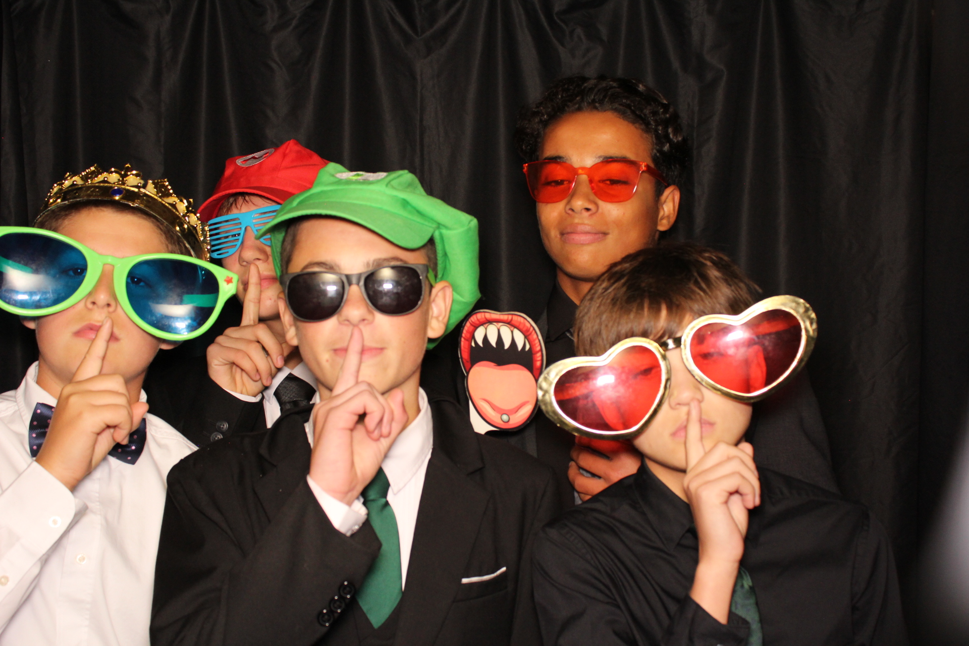 DPHS Homecoming | View more photos from the event at gallery.photoboothcincy.com/u/PhotoBoothCincy/DPHS-Homecoming