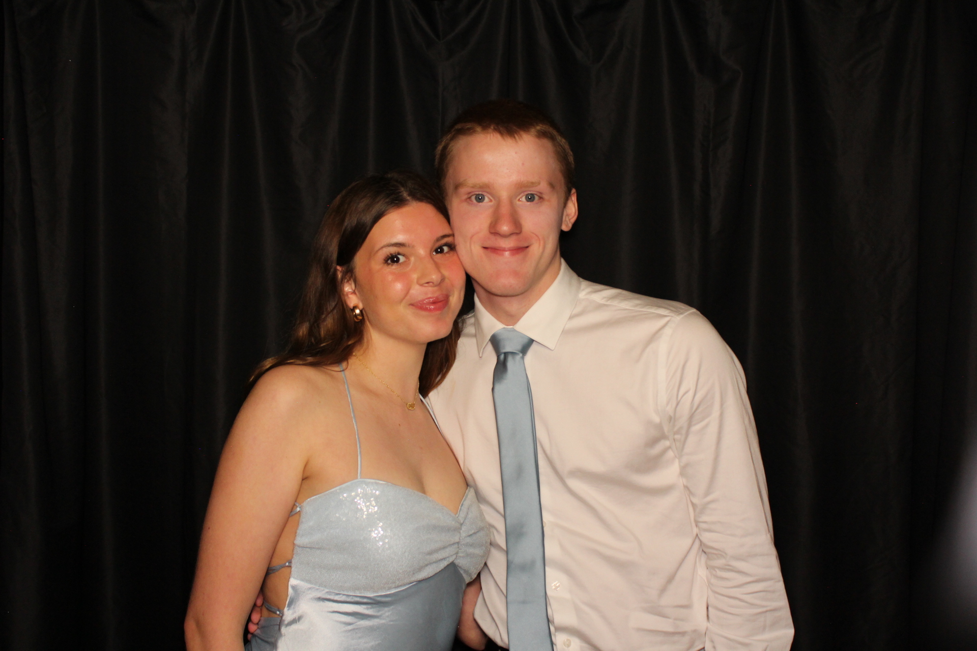 DPHS Homecoming | View more photos from the event at gallery.photoboothcincy.com/u/PhotoBoothCincy/DPHS-Homecoming
