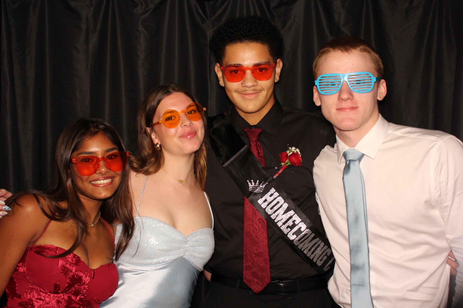 DPHS Homecoming | View more photos from the event at gallery.photoboothcincy.com/u/PhotoBoothCincy/DPHS-Homecoming