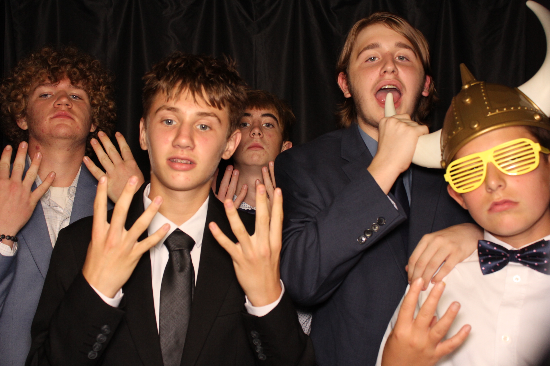 DPHS Homecoming | View more photos from the event at gallery.photoboothcincy.com/u/PhotoBoothCincy/DPHS-Homecoming