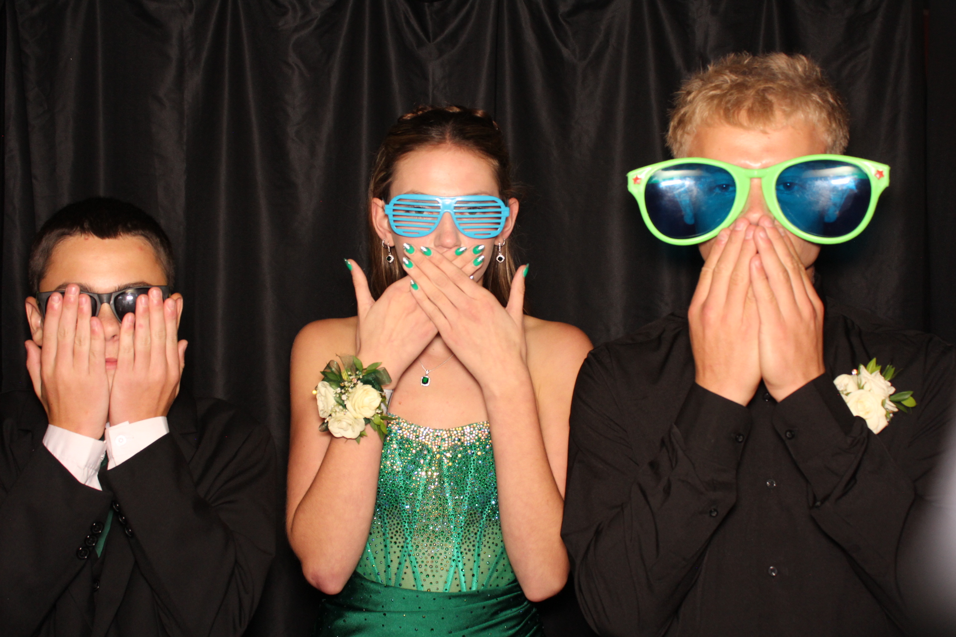 DPHS Homecoming | View more photos from the event at gallery.photoboothcincy.com/u/PhotoBoothCincy/DPHS-Homecoming