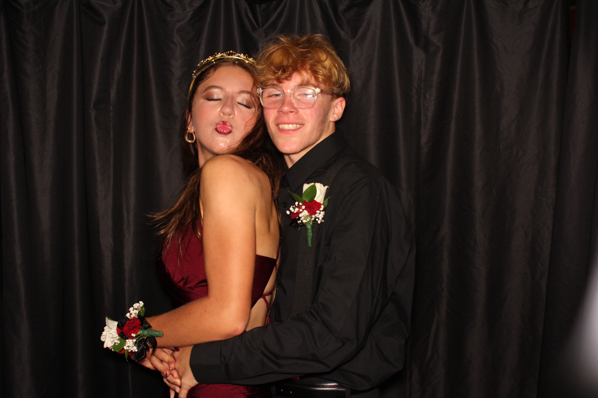 DPHS Homecoming | View more photos from the event at gallery.photoboothcincy.com/u/PhotoBoothCincy/DPHS-Homecoming