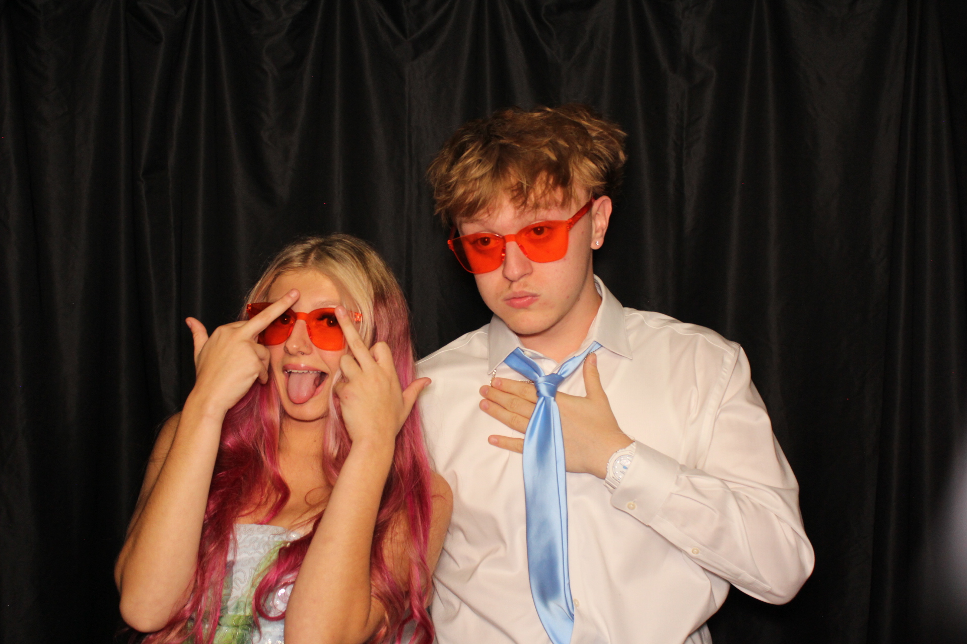 DPHS Homecoming | View more photos from the event at gallery.photoboothcincy.com/u/PhotoBoothCincy/DPHS-Homecoming