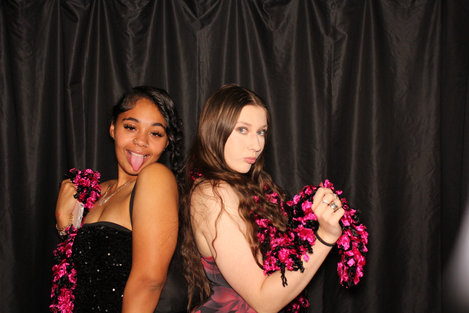 DPHS Homecoming | View more photos from the event at gallery.photoboothcincy.com/u/PhotoBoothCincy/DPHS-Homecoming