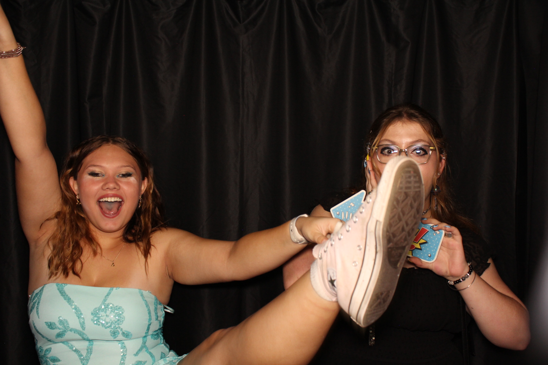 DPHS Homecoming | View more photos from the event at gallery.photoboothcincy.com/u/PhotoBoothCincy/DPHS-Homecoming