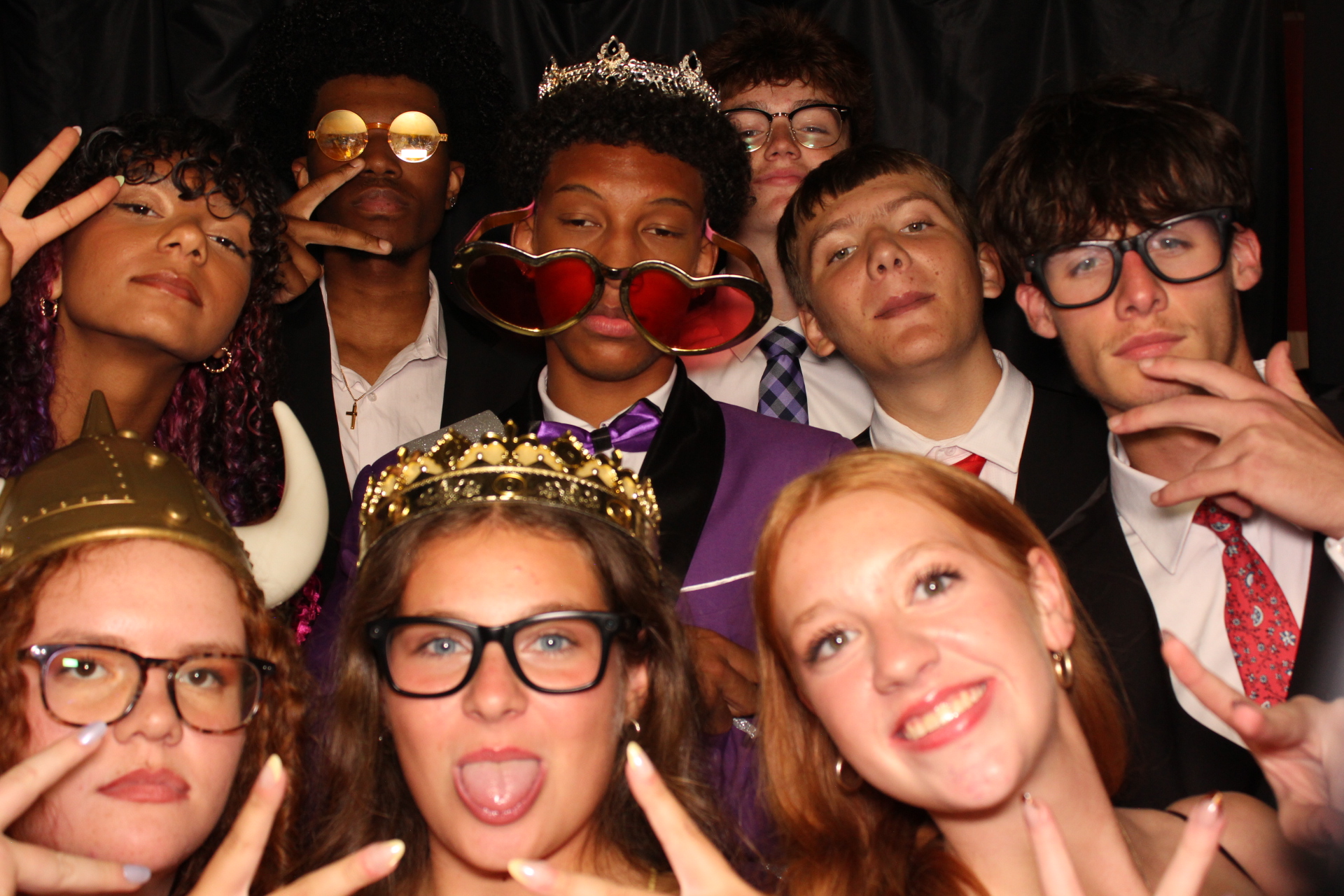DPHS Homecoming | View more photos from the event at gallery.photoboothcincy.com/u/PhotoBoothCincy/DPHS-Homecoming