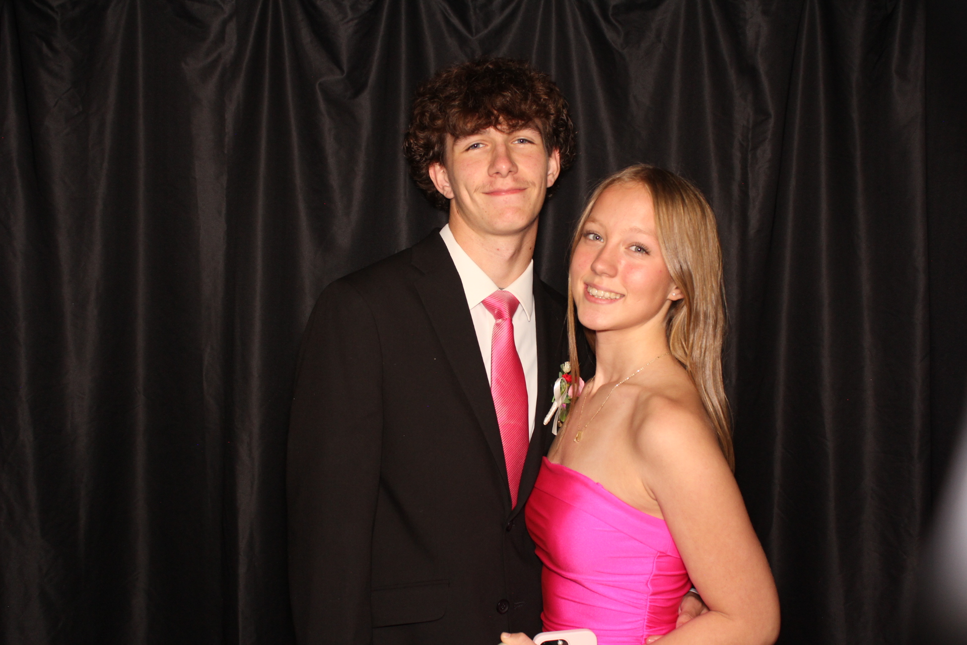 DPHS Homecoming | View more photos from the event at gallery.photoboothcincy.com/u/PhotoBoothCincy/DPHS-Homecoming