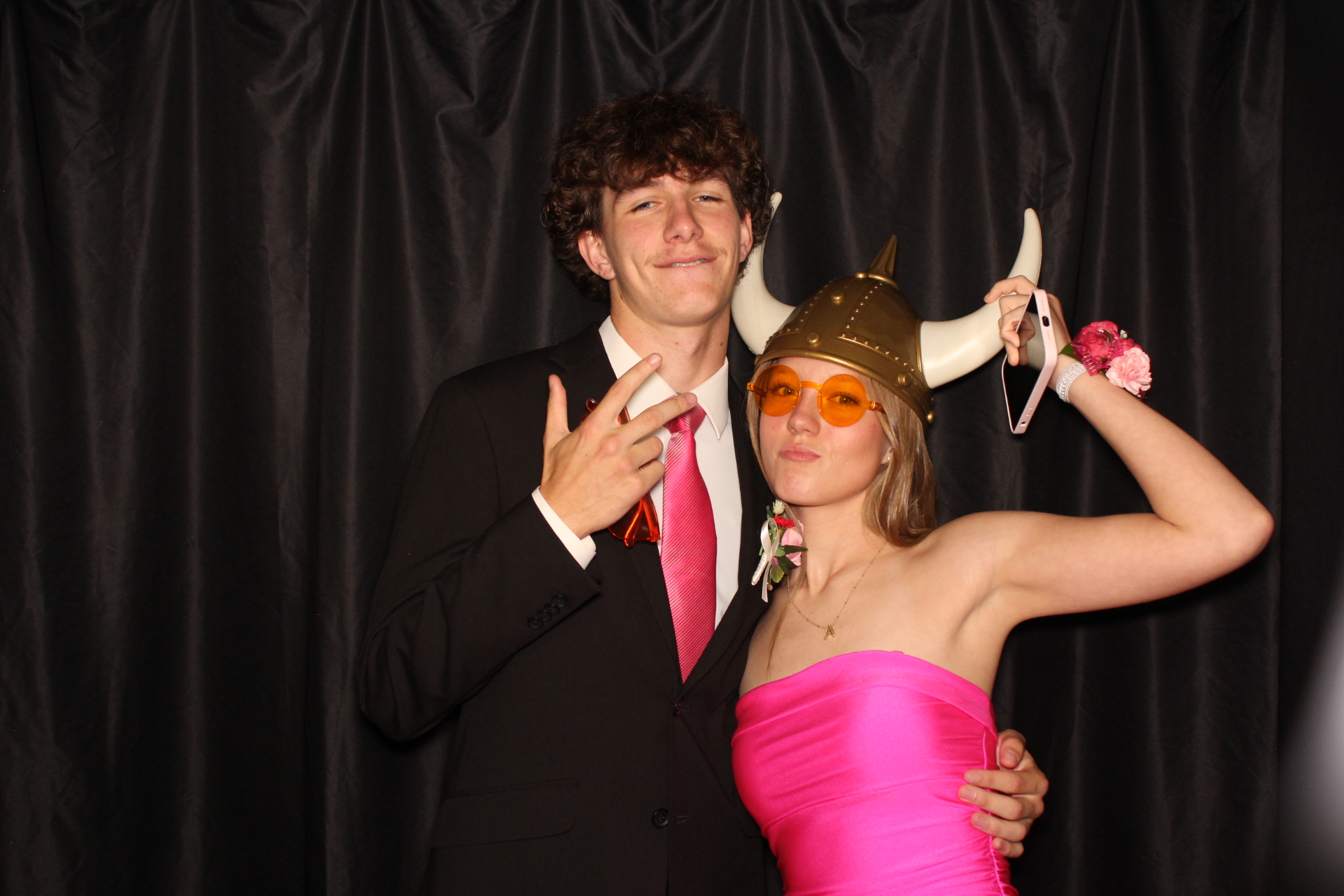 DPHS Homecoming | View more photos from the event at gallery.photoboothcincy.com/u/PhotoBoothCincy/DPHS-Homecoming