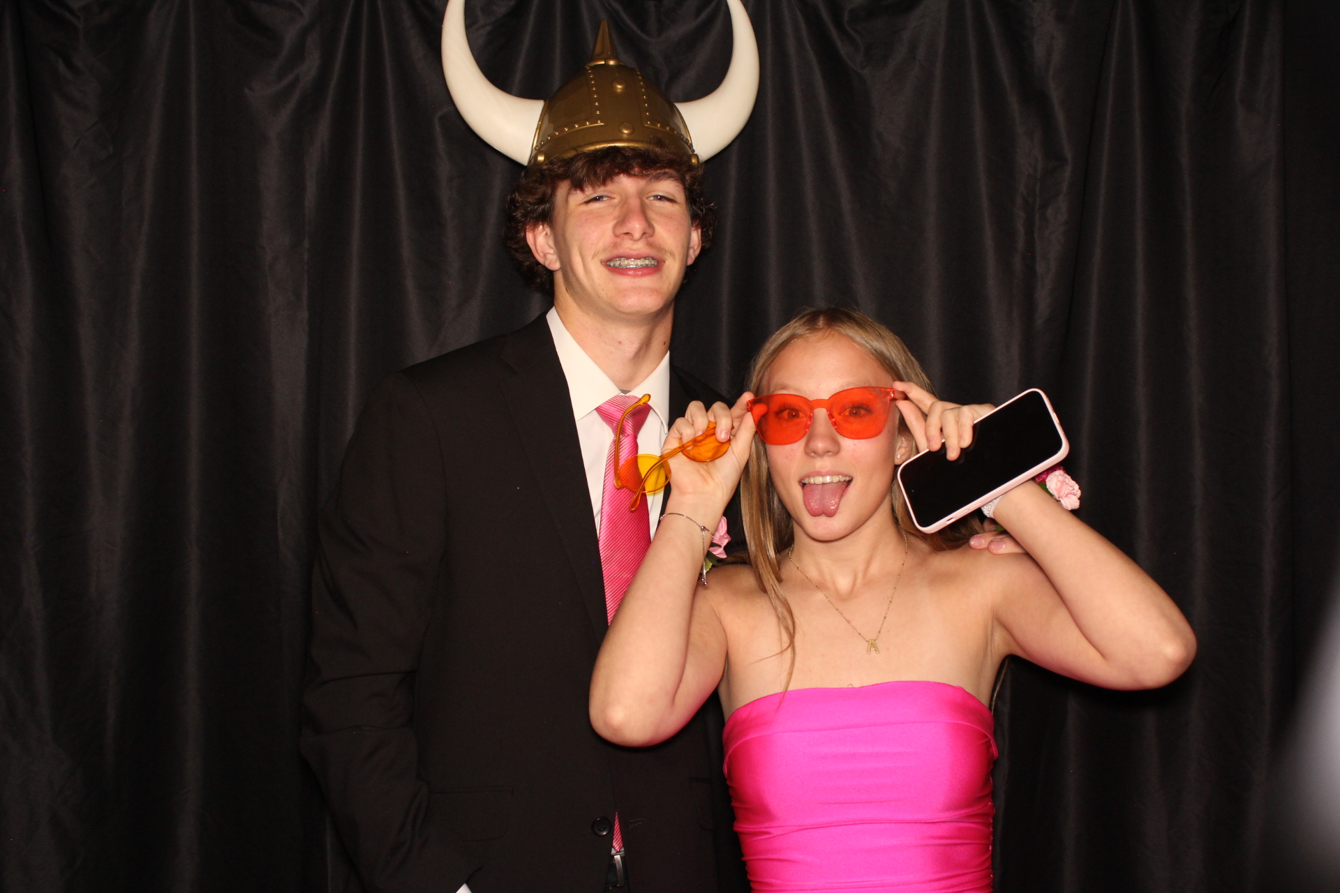 DPHS Homecoming | View more photos from the event at gallery.photoboothcincy.com/u/PhotoBoothCincy/DPHS-Homecoming
