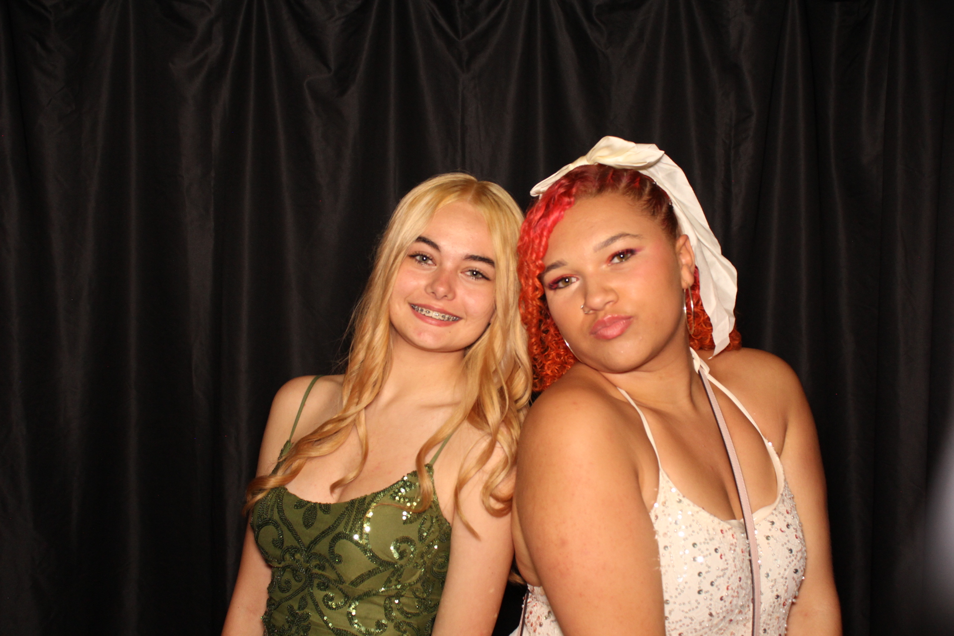 DPHS Homecoming | View more photos from the event at gallery.photoboothcincy.com/u/PhotoBoothCincy/DPHS-Homecoming