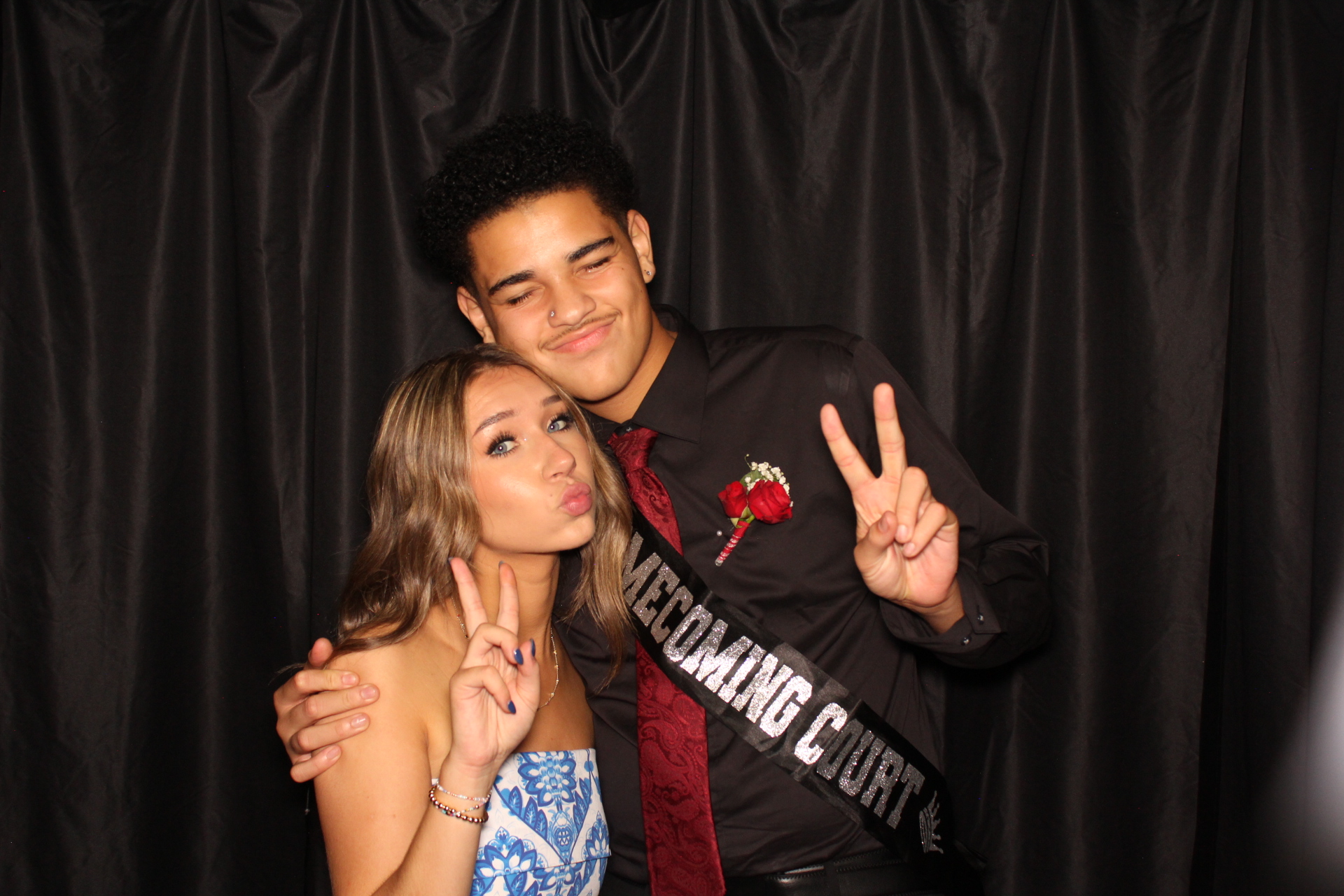 DPHS Homecoming | View more photos from the event at gallery.photoboothcincy.com/u/PhotoBoothCincy/DPHS-Homecoming