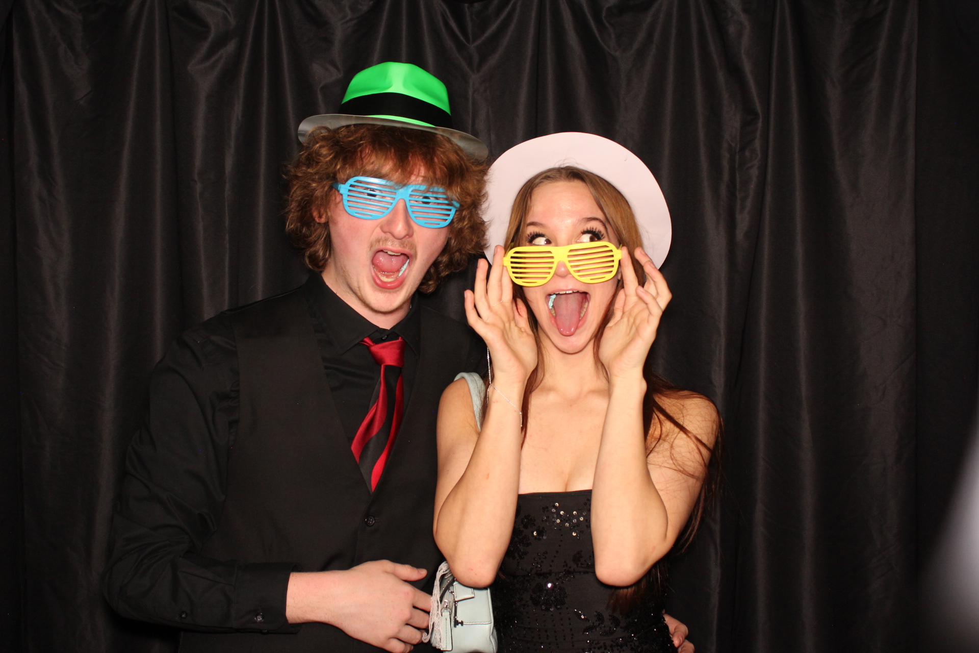 DPHS Homecoming | View more photos from the event at gallery.photoboothcincy.com/u/PhotoBoothCincy/DPHS-Homecoming