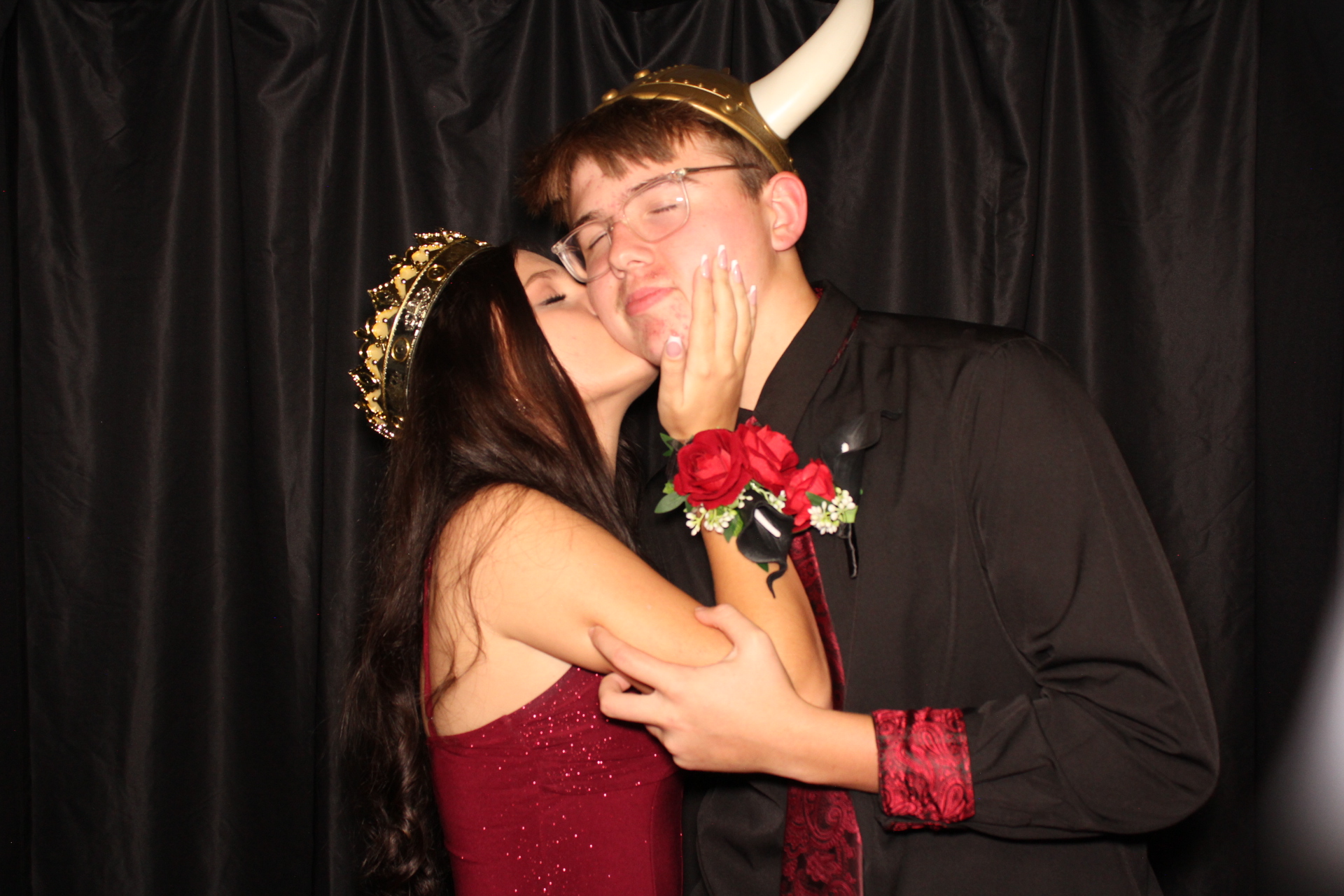 DPHS Homecoming | View more photos from the event at gallery.photoboothcincy.com/u/PhotoBoothCincy/DPHS-Homecoming