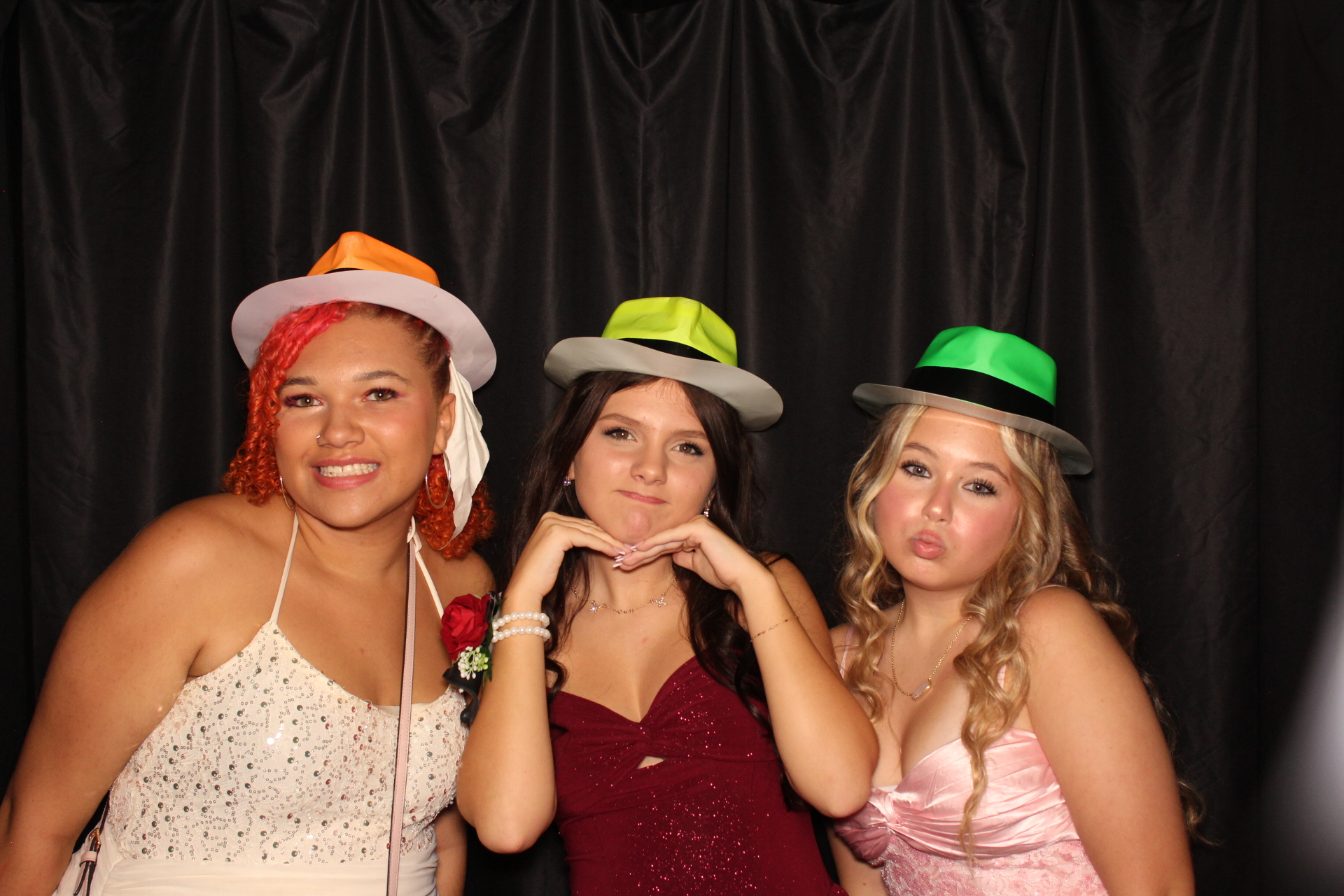 DPHS Homecoming | View more photos from the event at gallery.photoboothcincy.com/u/PhotoBoothCincy/DPHS-Homecoming