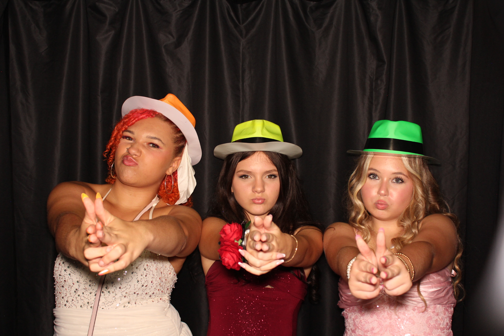 DPHS Homecoming | View more photos from the event at gallery.photoboothcincy.com/u/PhotoBoothCincy/DPHS-Homecoming