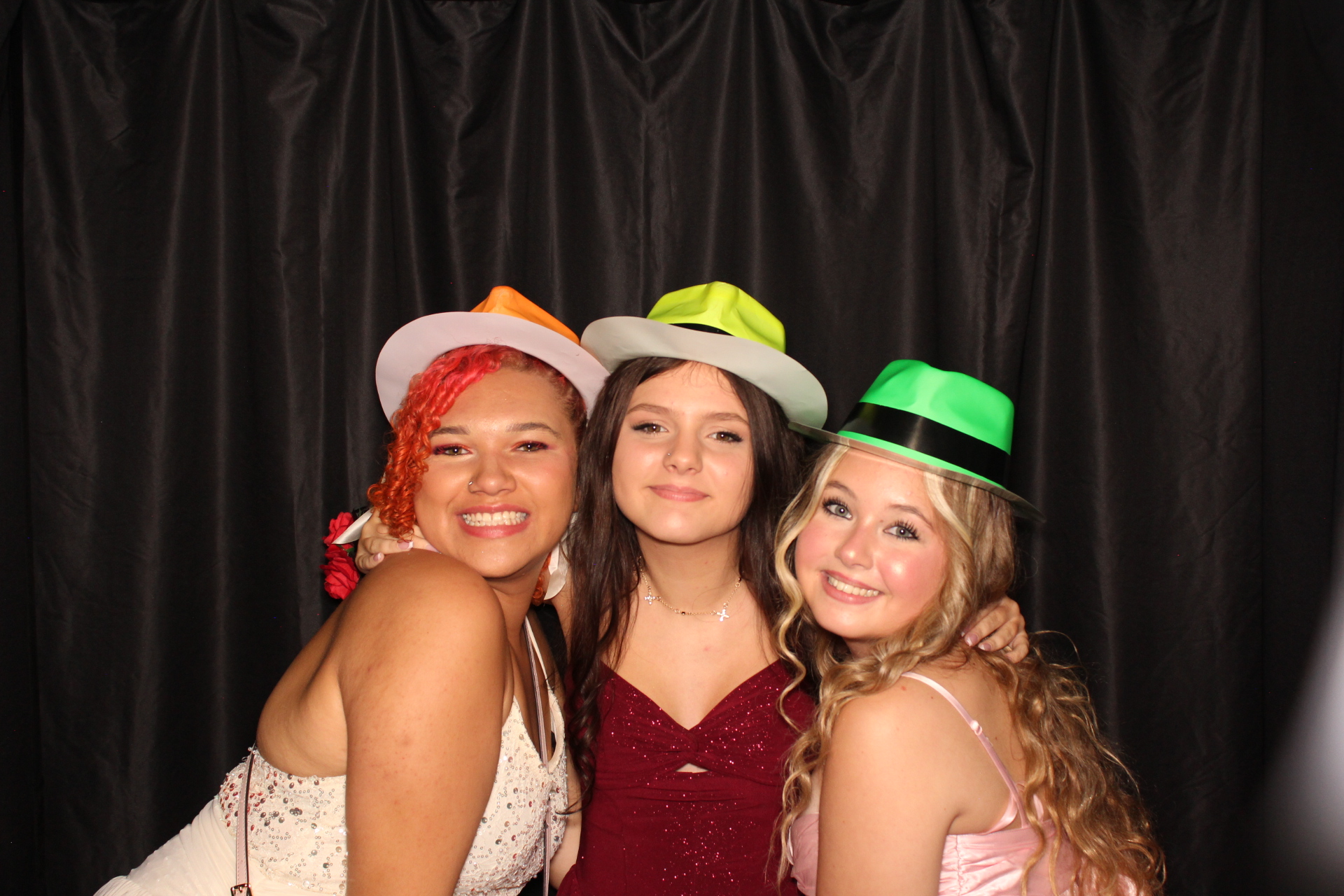 DPHS Homecoming | View more photos from the event at gallery.photoboothcincy.com/u/PhotoBoothCincy/DPHS-Homecoming