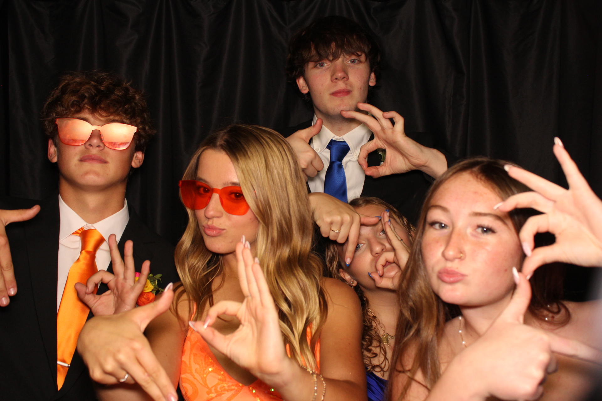 DPHS Homecoming | View more photos from the event at gallery.photoboothcincy.com/u/PhotoBoothCincy/DPHS-Homecoming