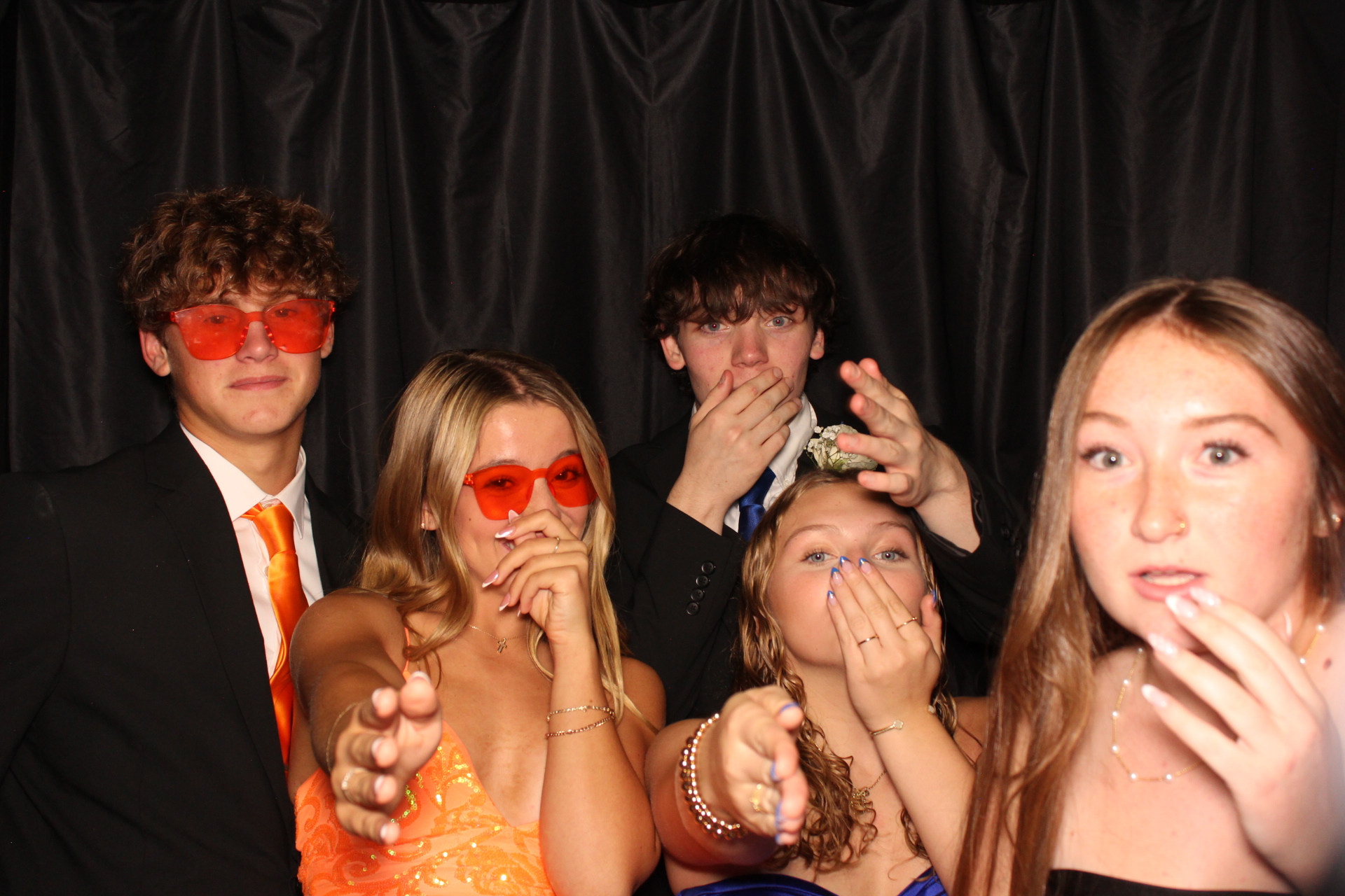 DPHS Homecoming | View more photos from the event at gallery.photoboothcincy.com/u/PhotoBoothCincy/DPHS-Homecoming