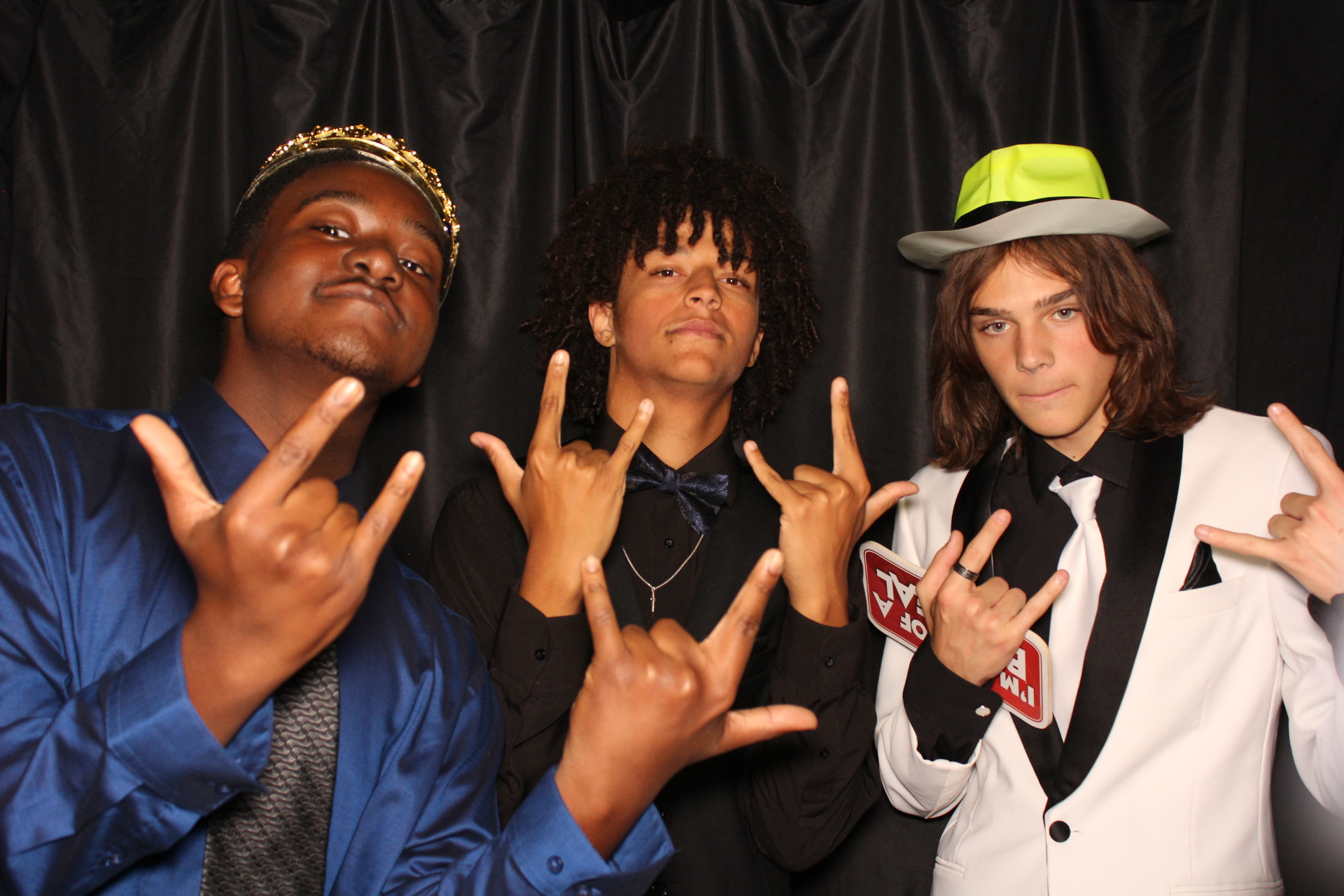 DPHS Homecoming | View more photos from the event at gallery.photoboothcincy.com/u/PhotoBoothCincy/DPHS-Homecoming