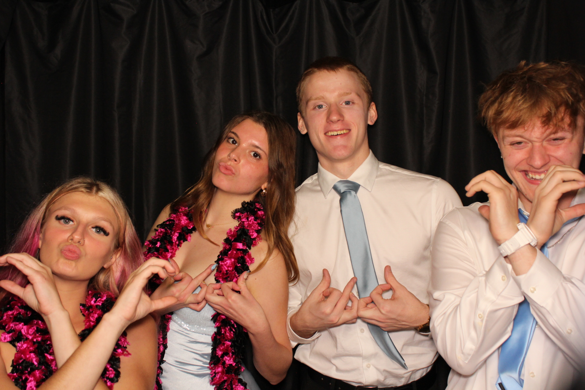 DPHS Homecoming | View more photos from the event at gallery.photoboothcincy.com/u/PhotoBoothCincy/DPHS-Homecoming