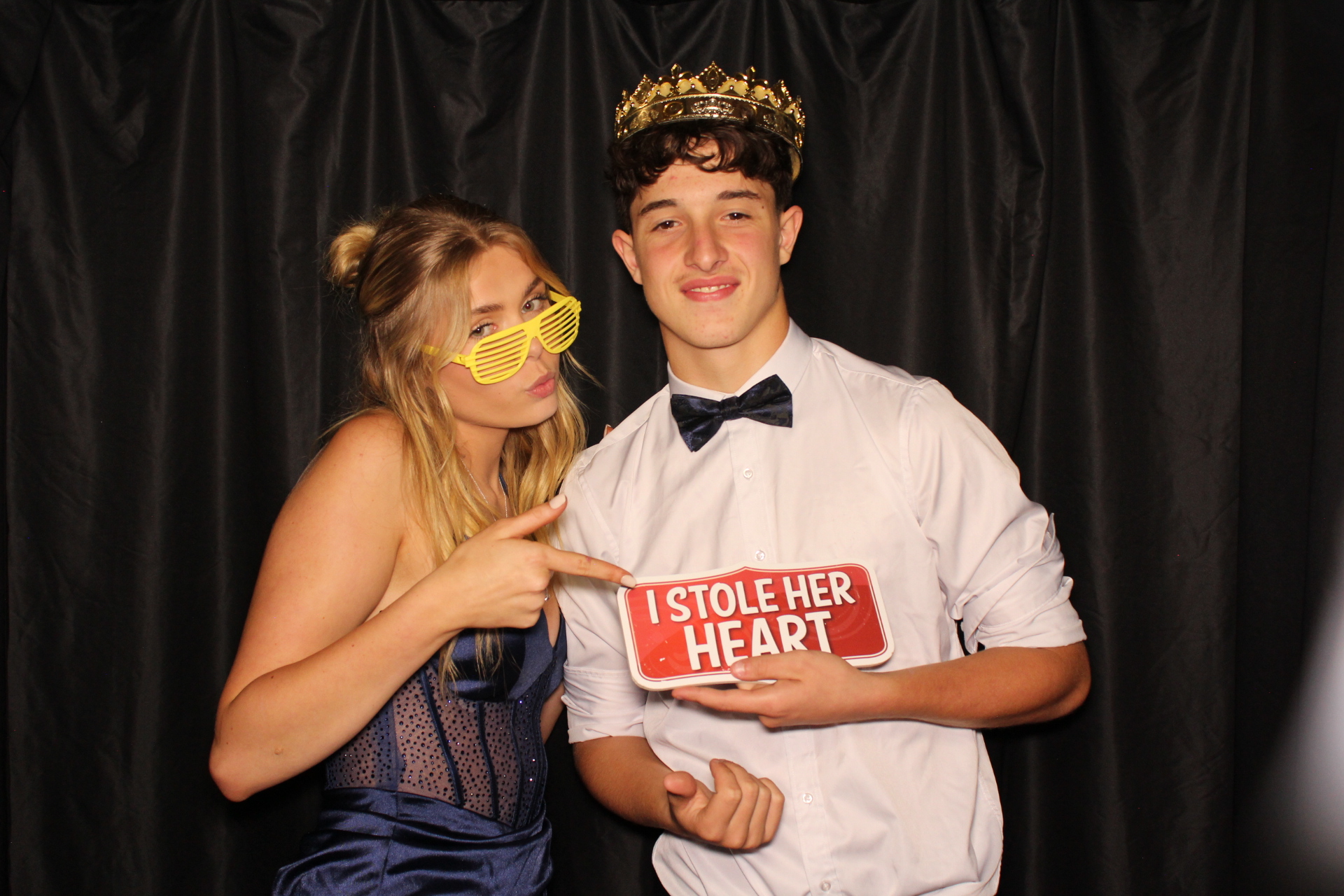 DPHS Homecoming | View more photos from the event at gallery.photoboothcincy.com/u/PhotoBoothCincy/DPHS-Homecoming