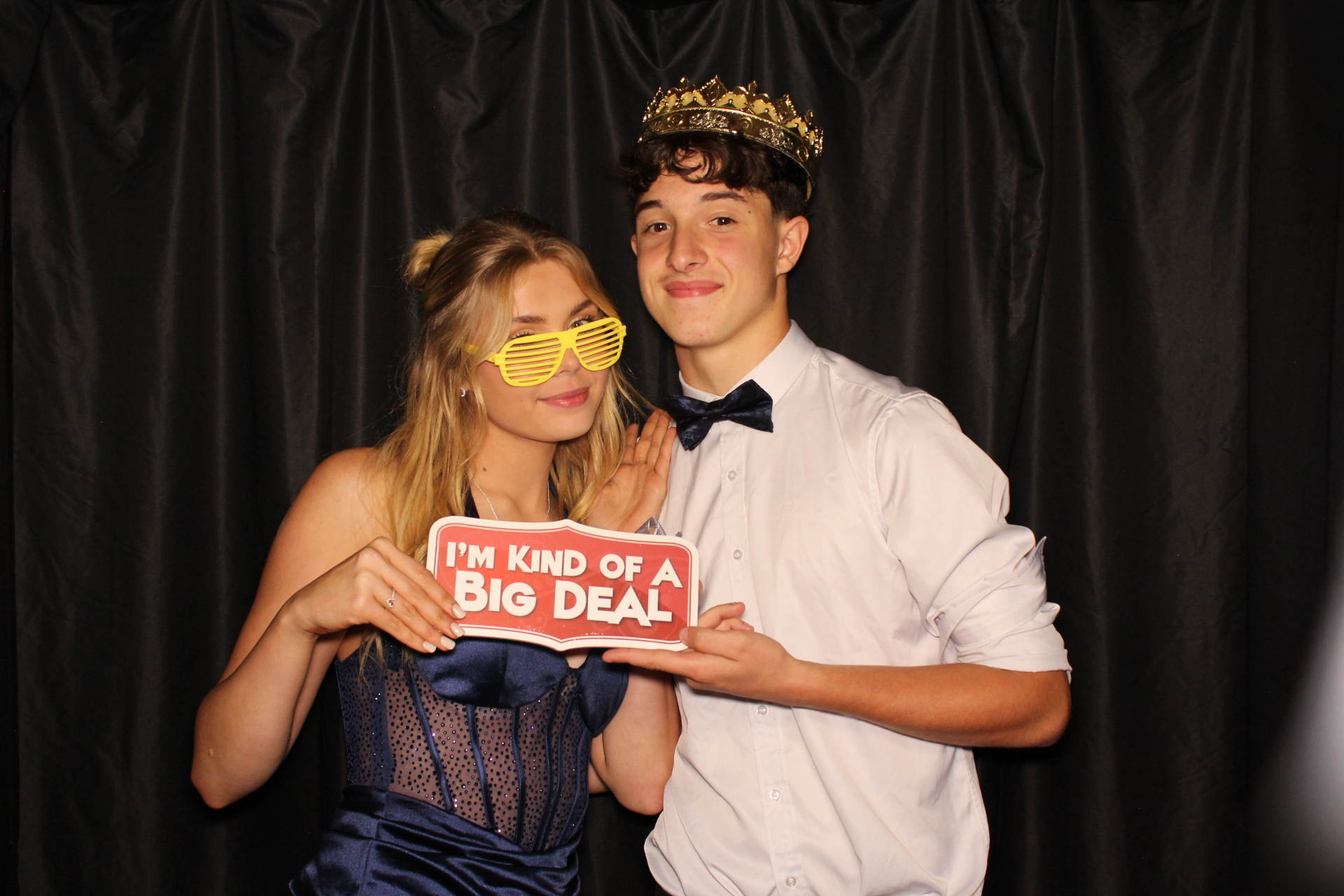 DPHS Homecoming | View more photos from the event at gallery.photoboothcincy.com/u/PhotoBoothCincy/DPHS-Homecoming