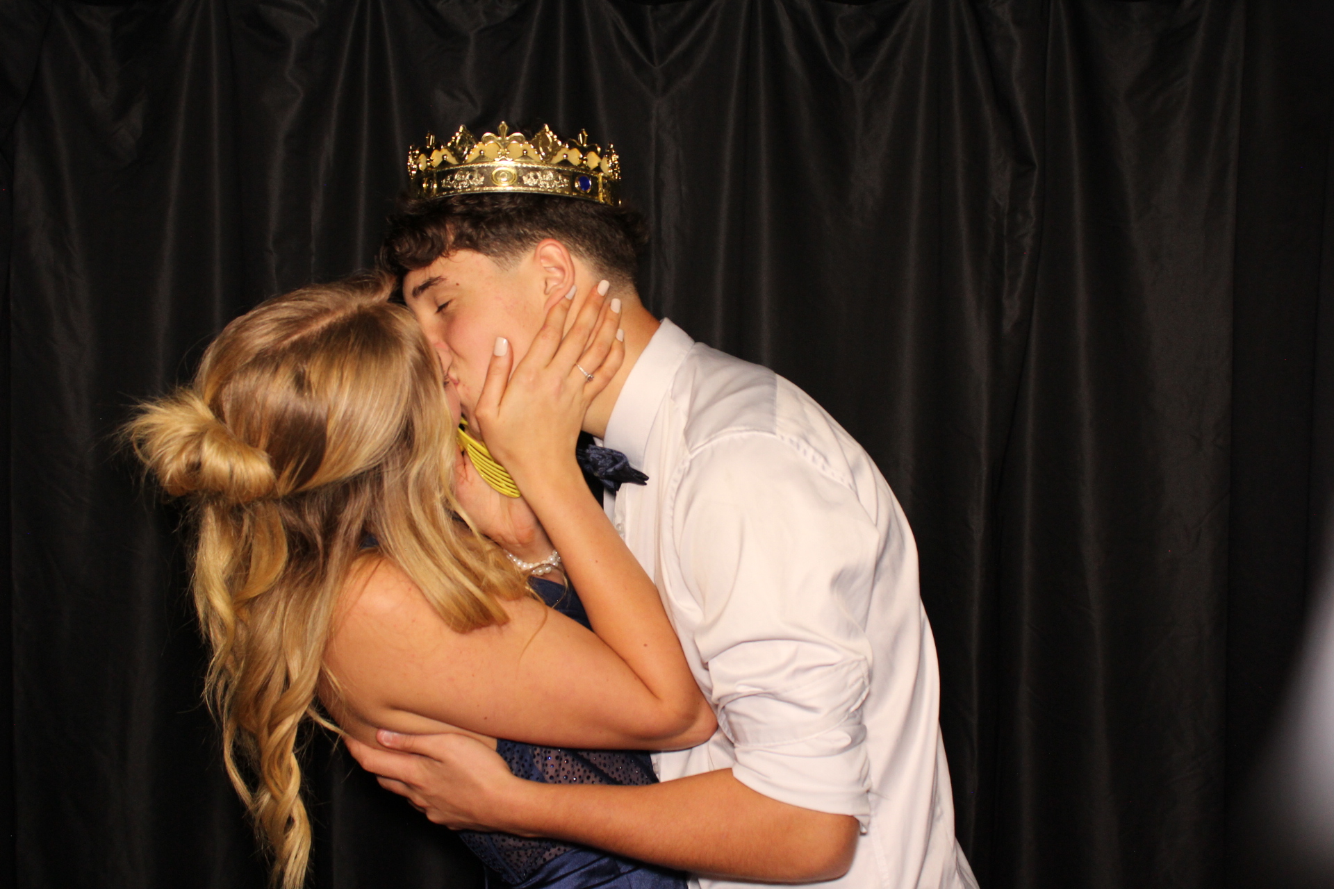 DPHS Homecoming | View more photos from the event at gallery.photoboothcincy.com/u/PhotoBoothCincy/DPHS-Homecoming