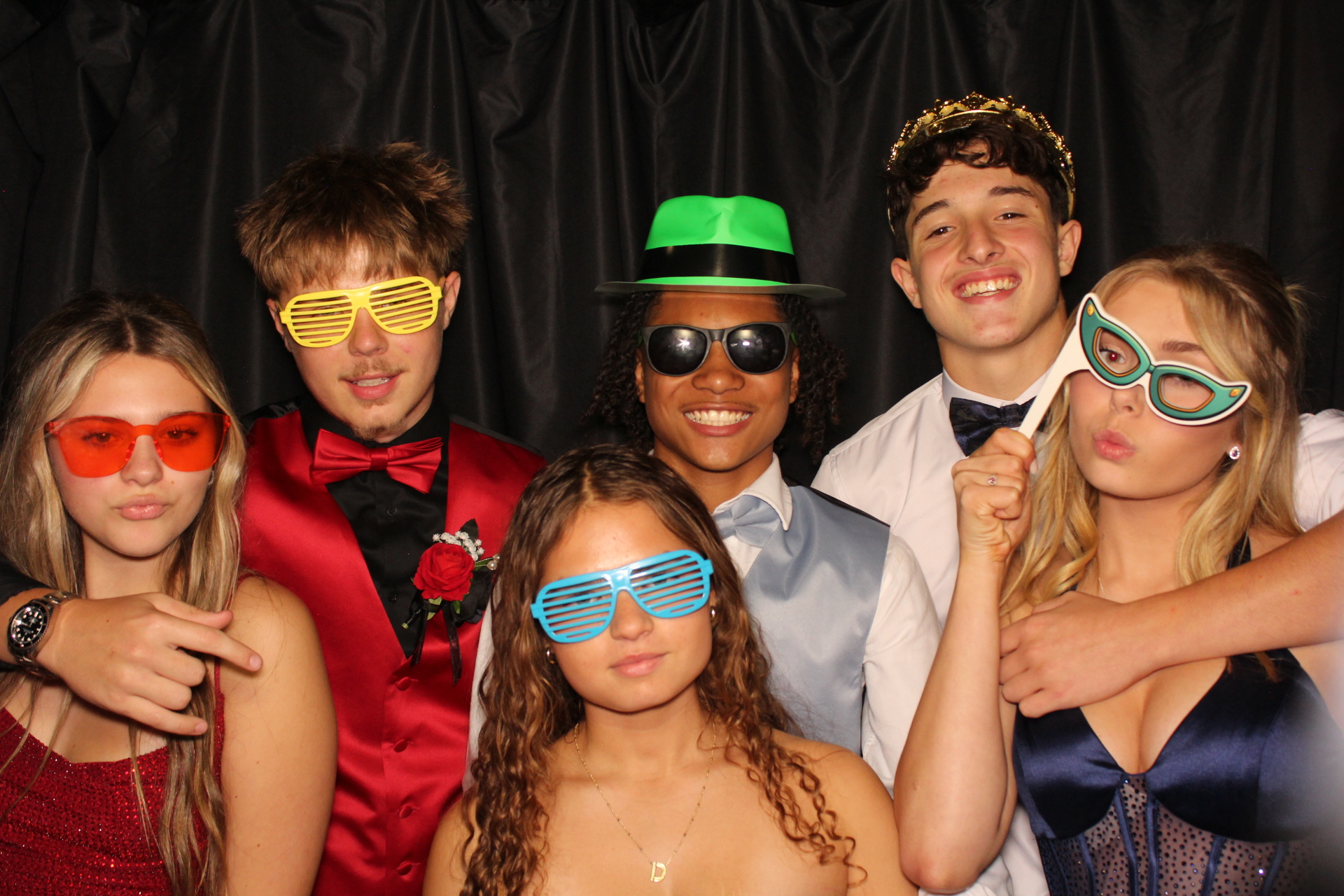 DPHS Homecoming | View more photos from the event at gallery.photoboothcincy.com/u/PhotoBoothCincy/DPHS-Homecoming