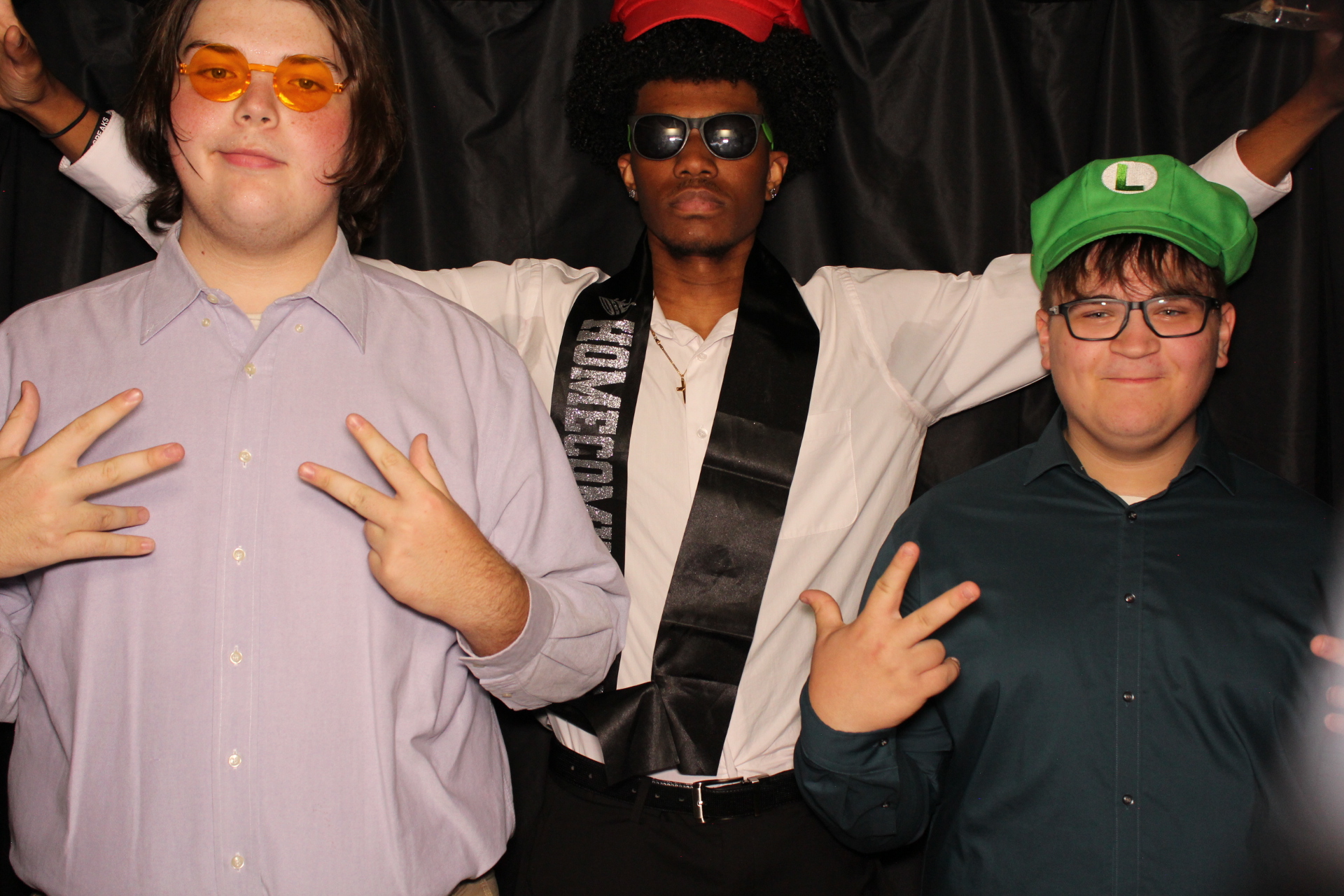DPHS Homecoming | View more photos from the event at gallery.photoboothcincy.com/u/PhotoBoothCincy/DPHS-Homecoming