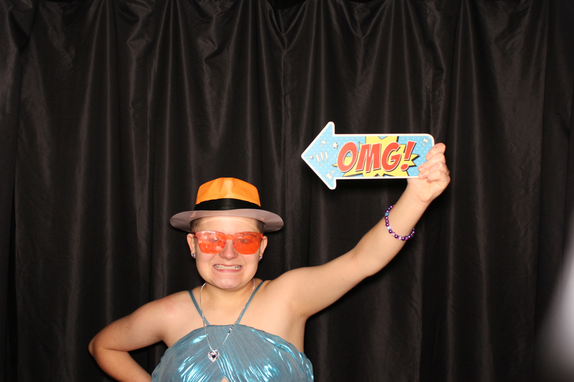 DPHS Homecoming | View more photos from the event at gallery.photoboothcincy.com/u/PhotoBoothCincy/DPHS-Homecoming
