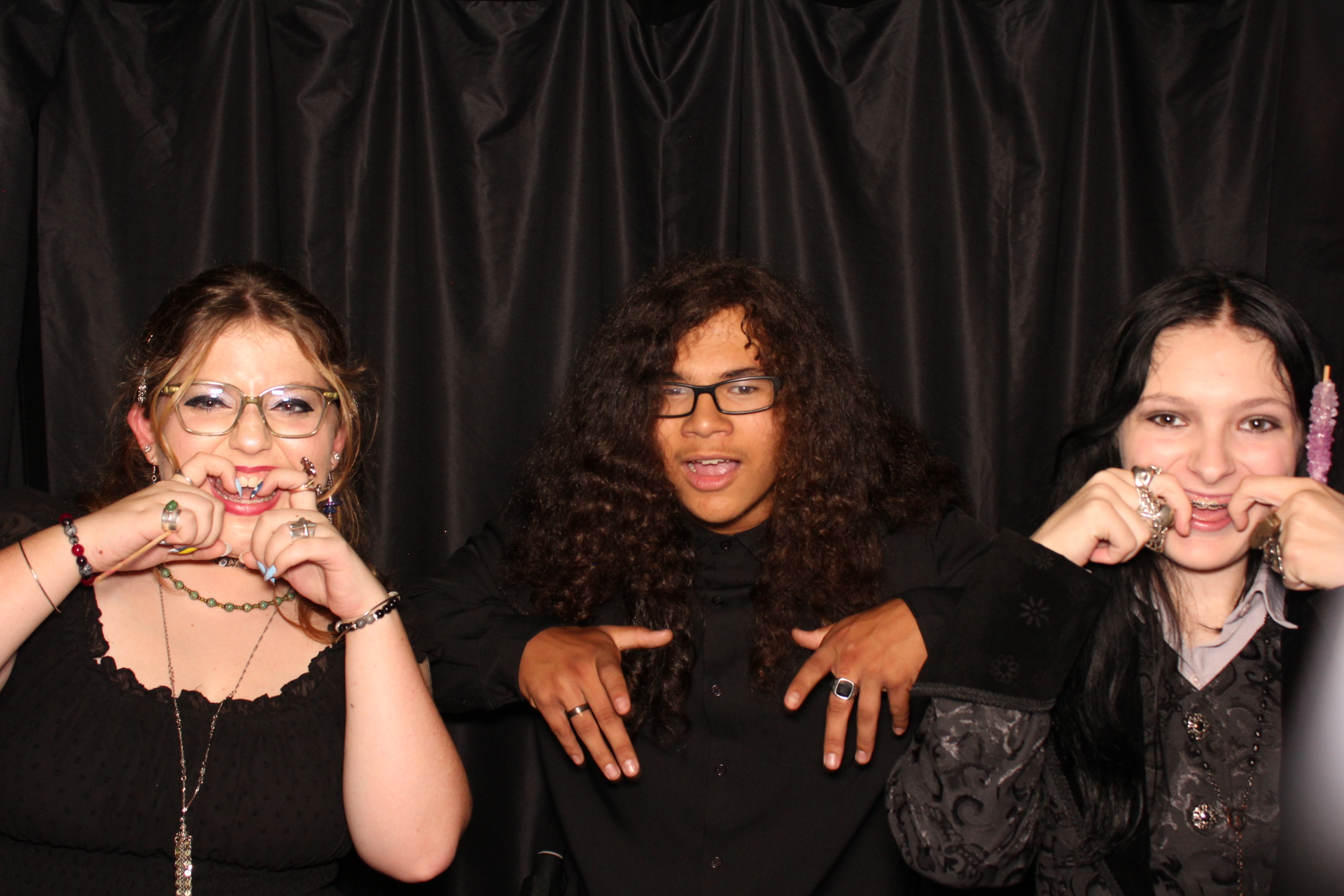DPHS Homecoming | View more photos from the event at gallery.photoboothcincy.com/u/PhotoBoothCincy/DPHS-Homecoming