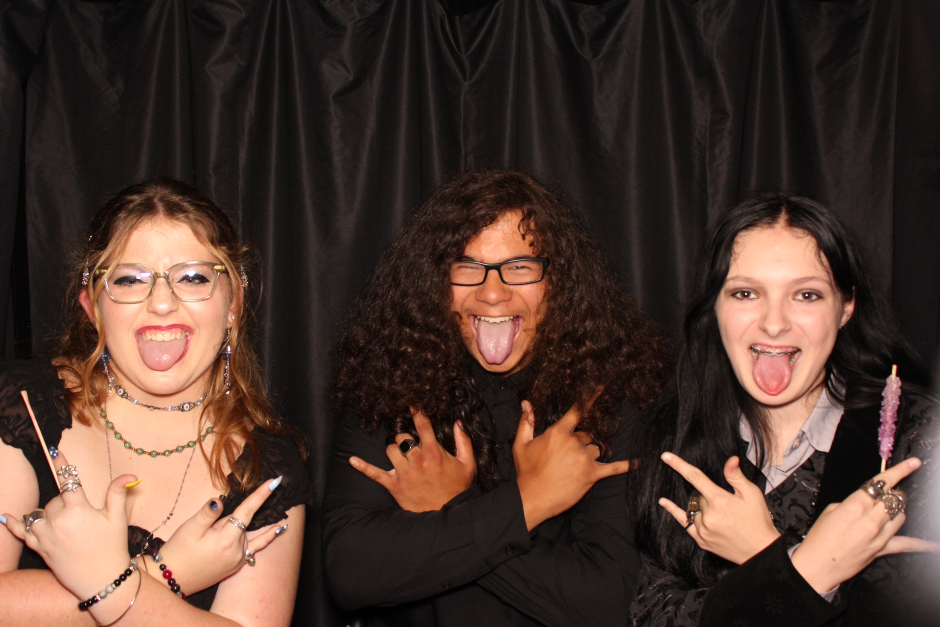 DPHS Homecoming | View more photos from the event at gallery.photoboothcincy.com/u/PhotoBoothCincy/DPHS-Homecoming