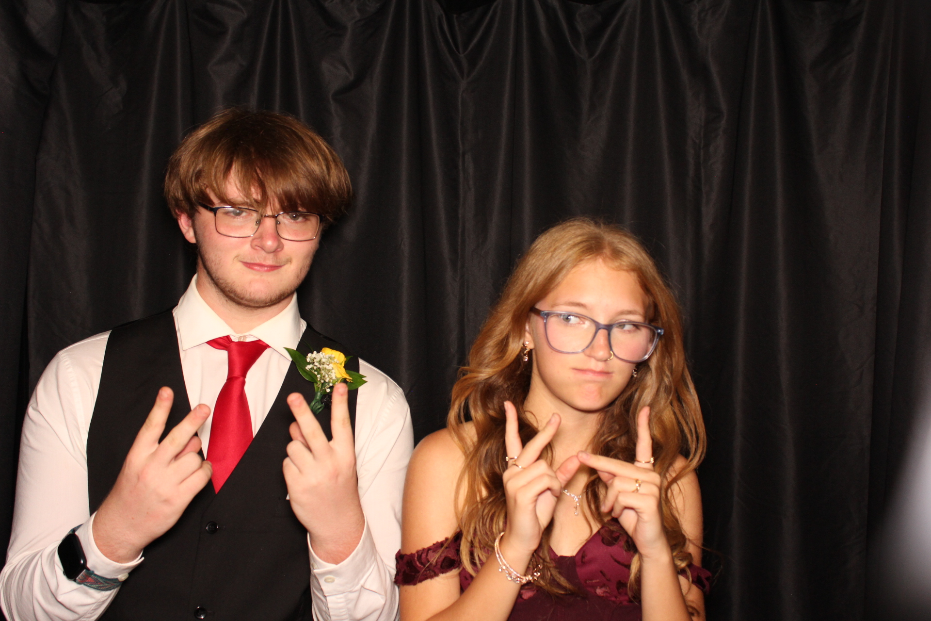 DPHS Homecoming | View more photos from the event at gallery.photoboothcincy.com/u/PhotoBoothCincy/DPHS-Homecoming